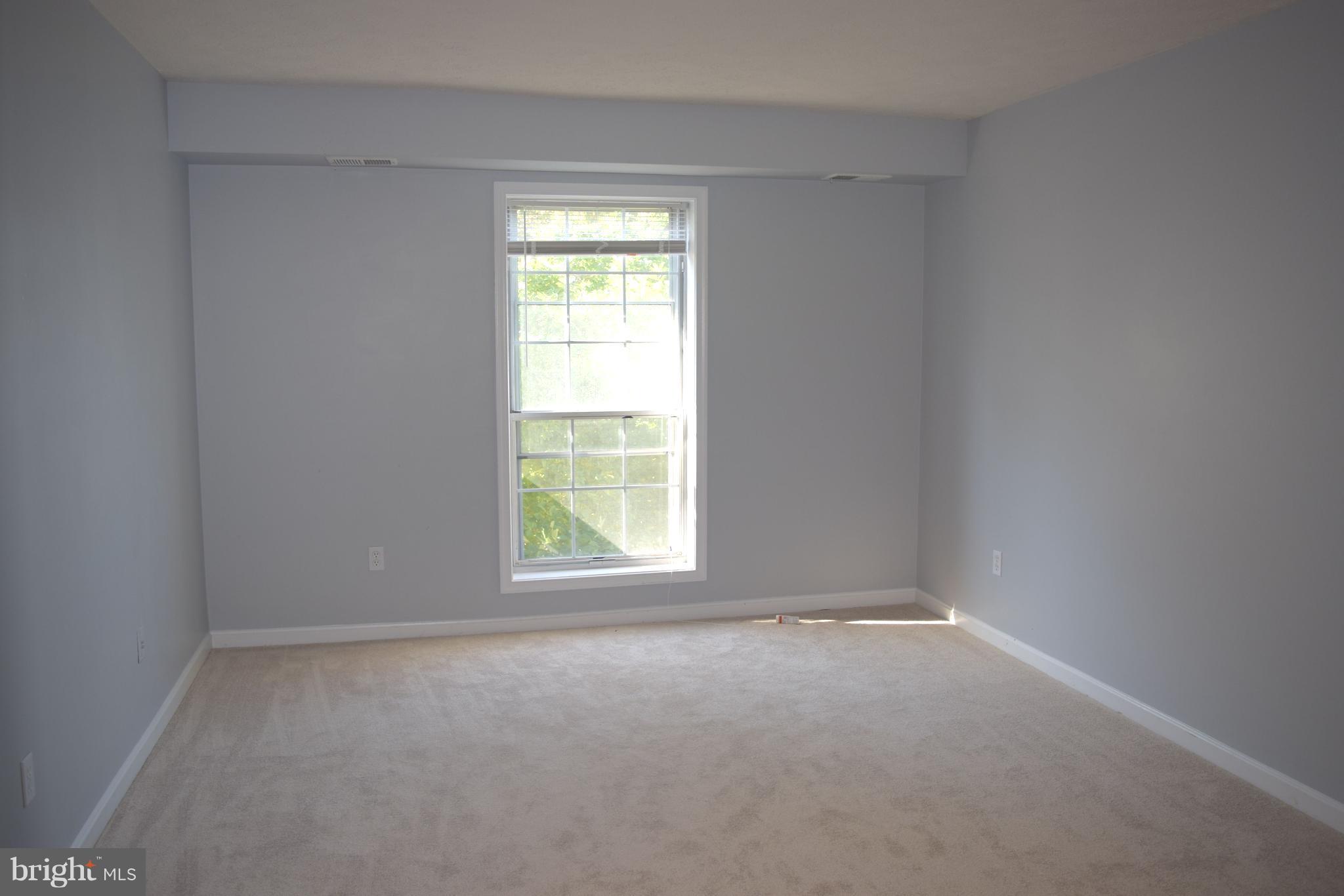 THE OAKTON - Residential Lease