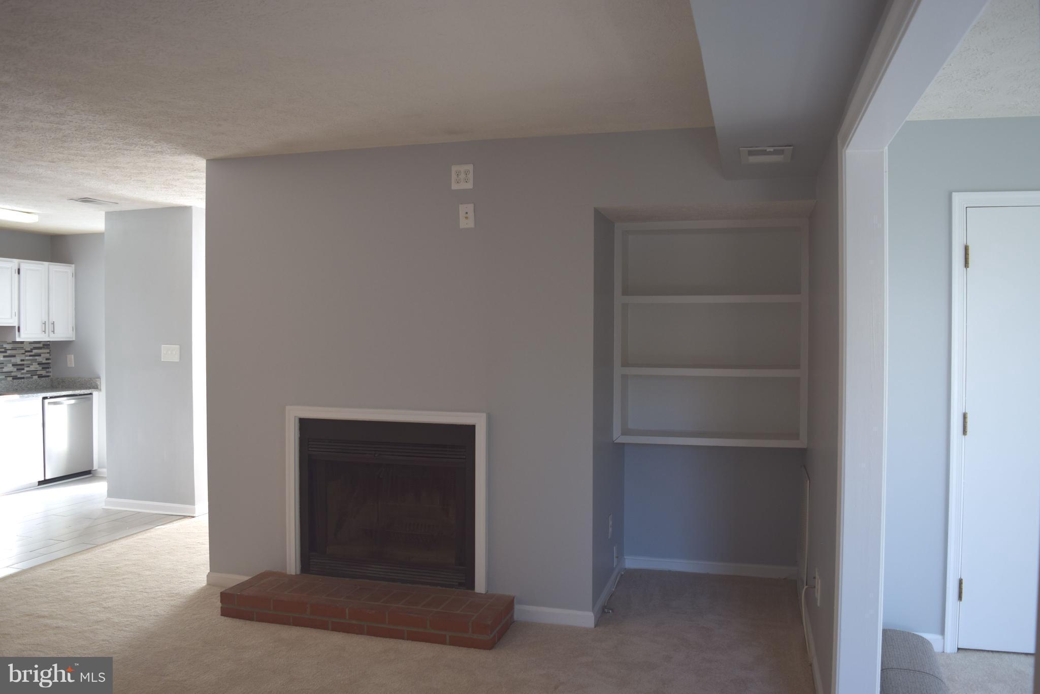 THE OAKTON - Residential Lease