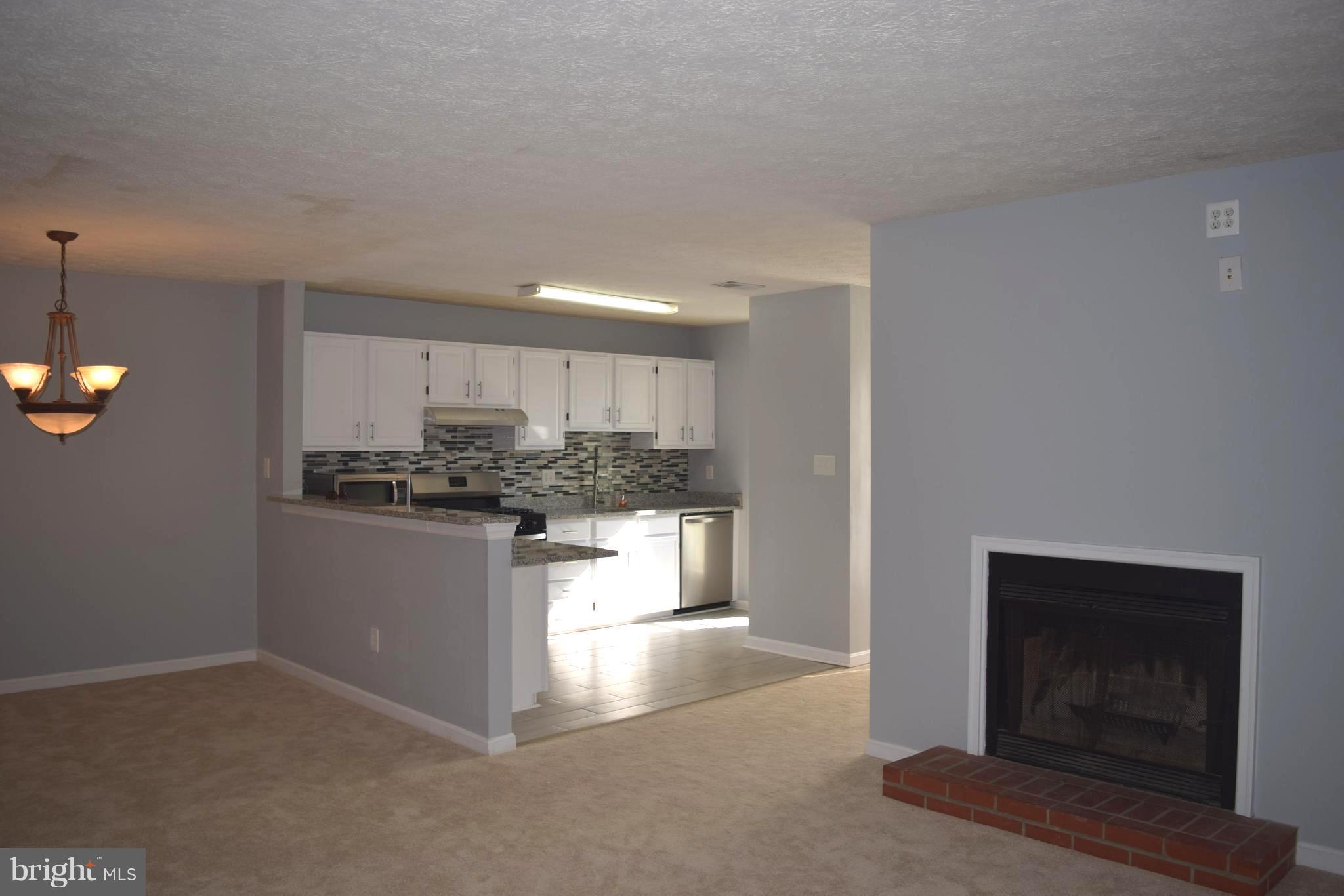 THE OAKTON - Residential Lease