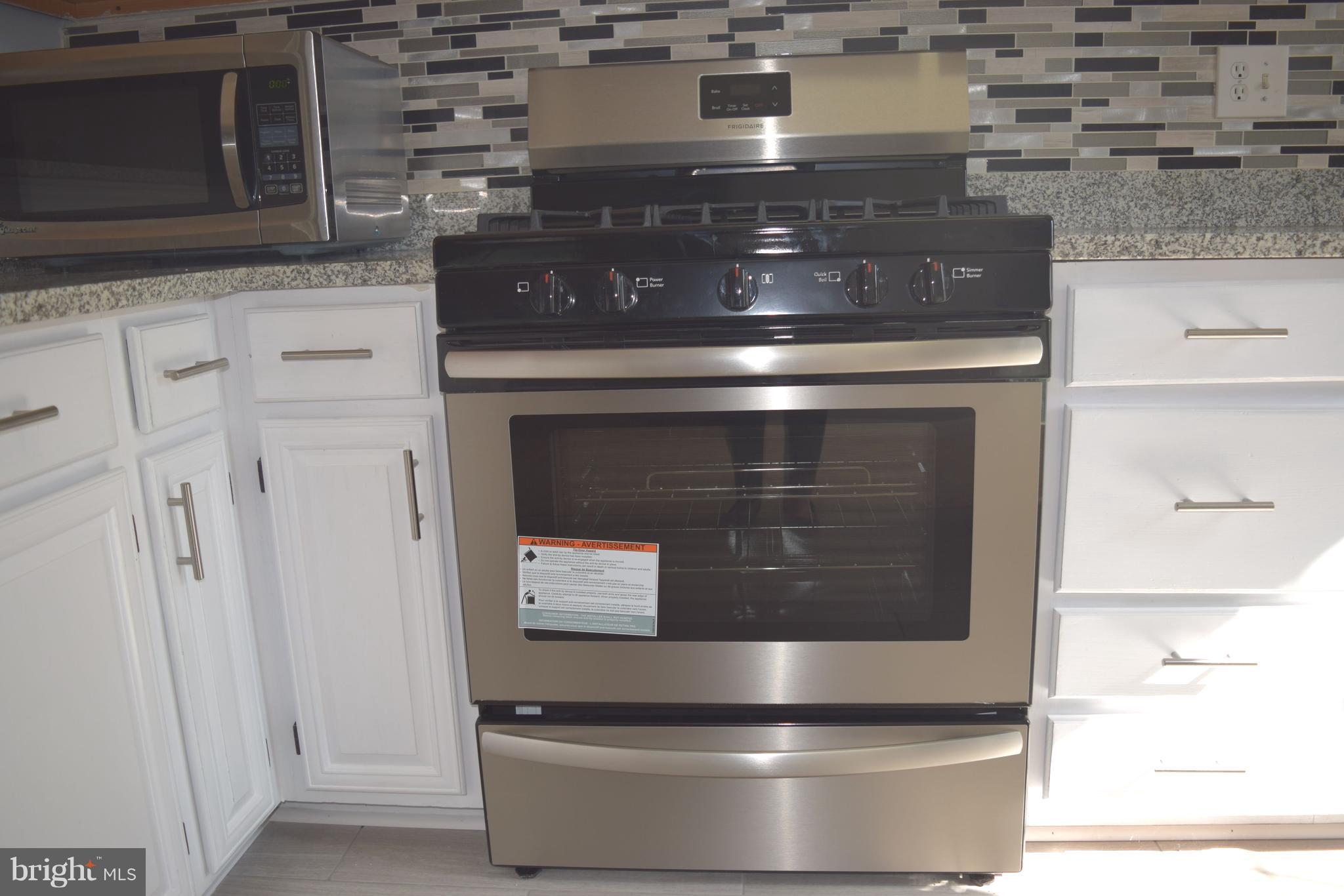 THE OAKTON - Residential Lease