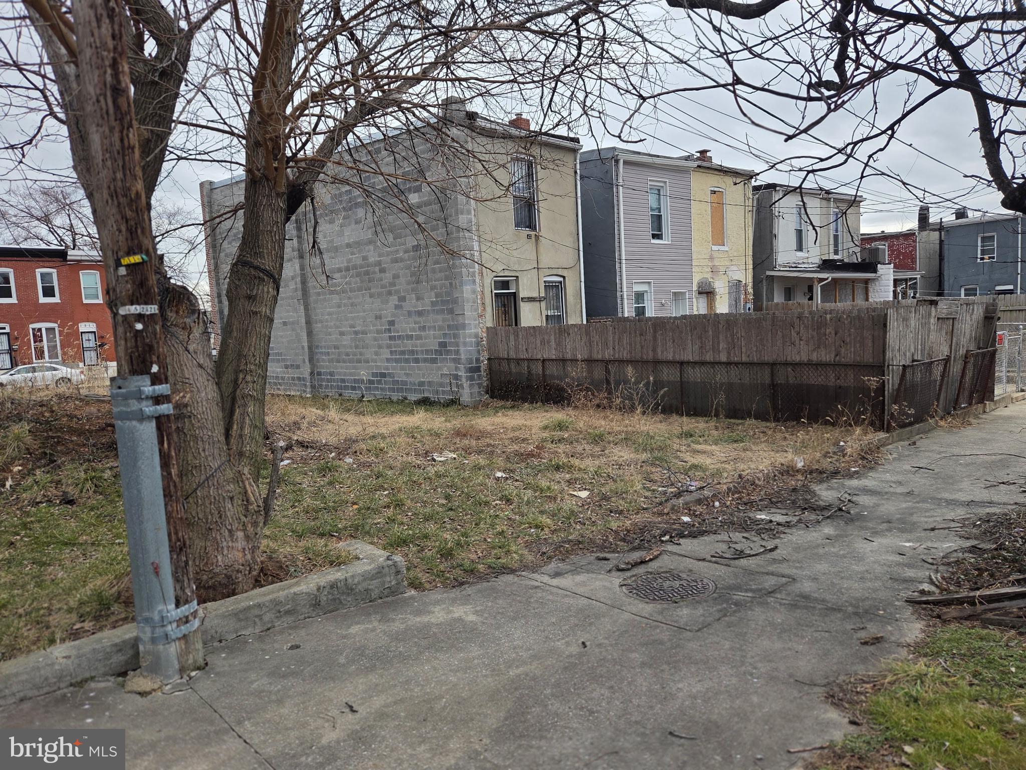 1510 N MONTFORD AVENUE