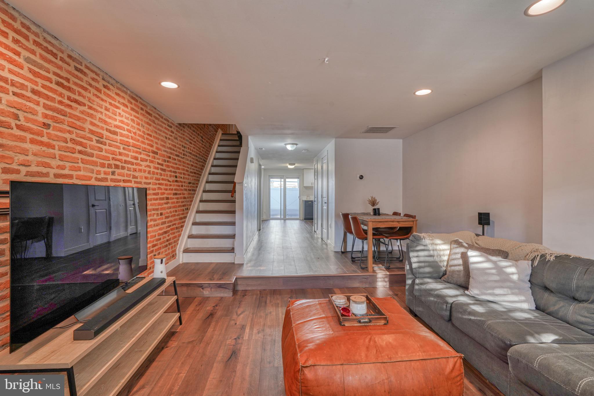 PATTERSON PLACE - Residential