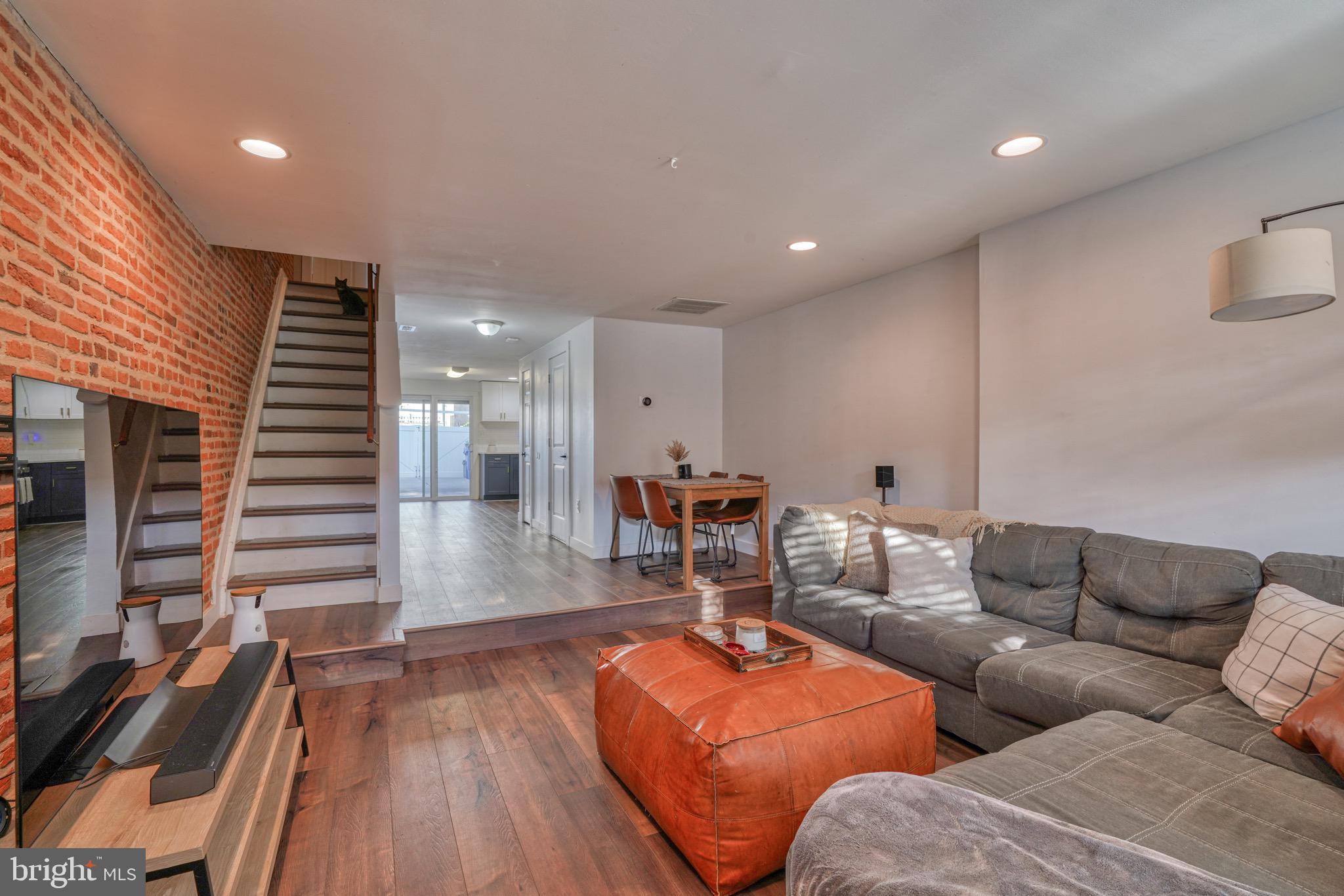 PATTERSON PLACE - Residential