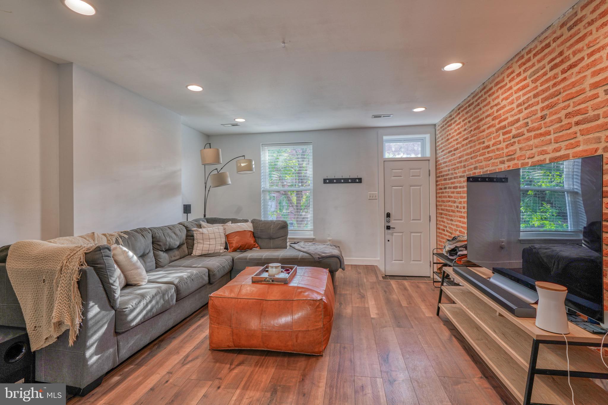 PATTERSON PLACE - Residential