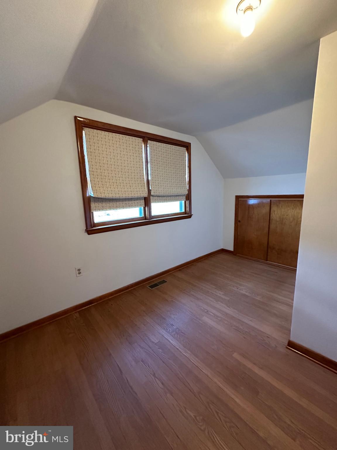 PARKVILLE SUMMIT - Residential