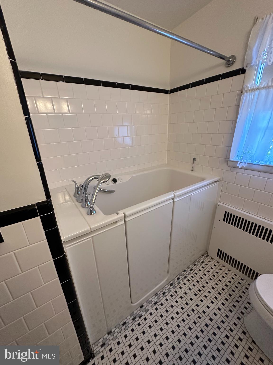 PARKVILLE SUMMIT - Residential