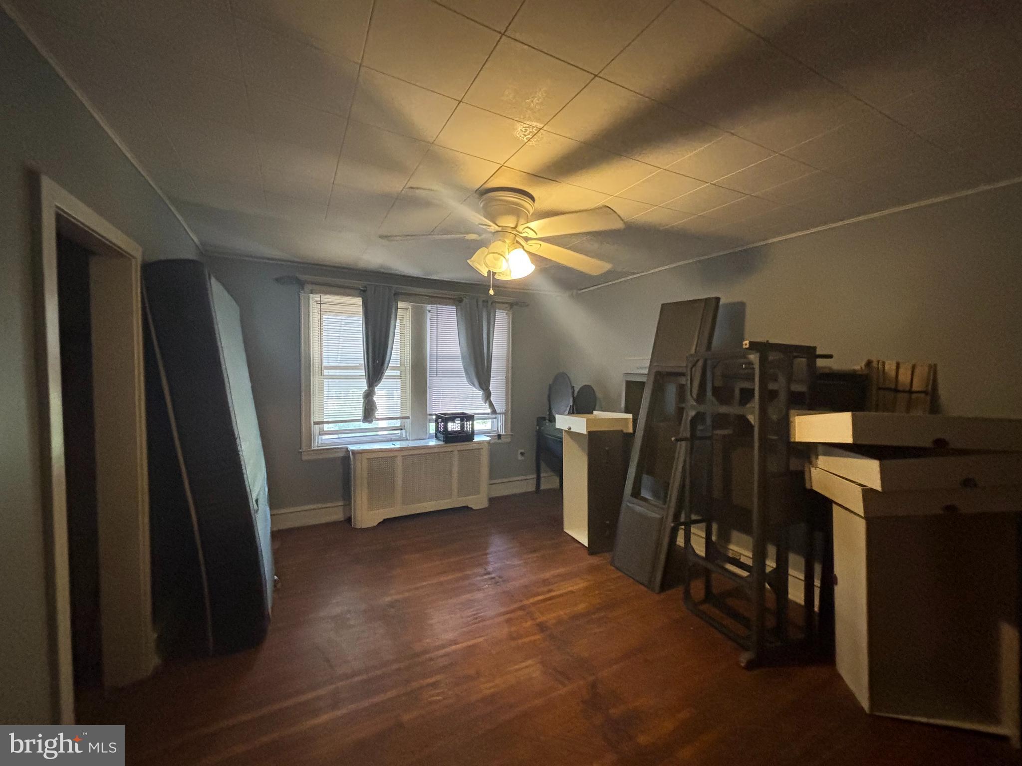 WEST OAK LANE - Residential