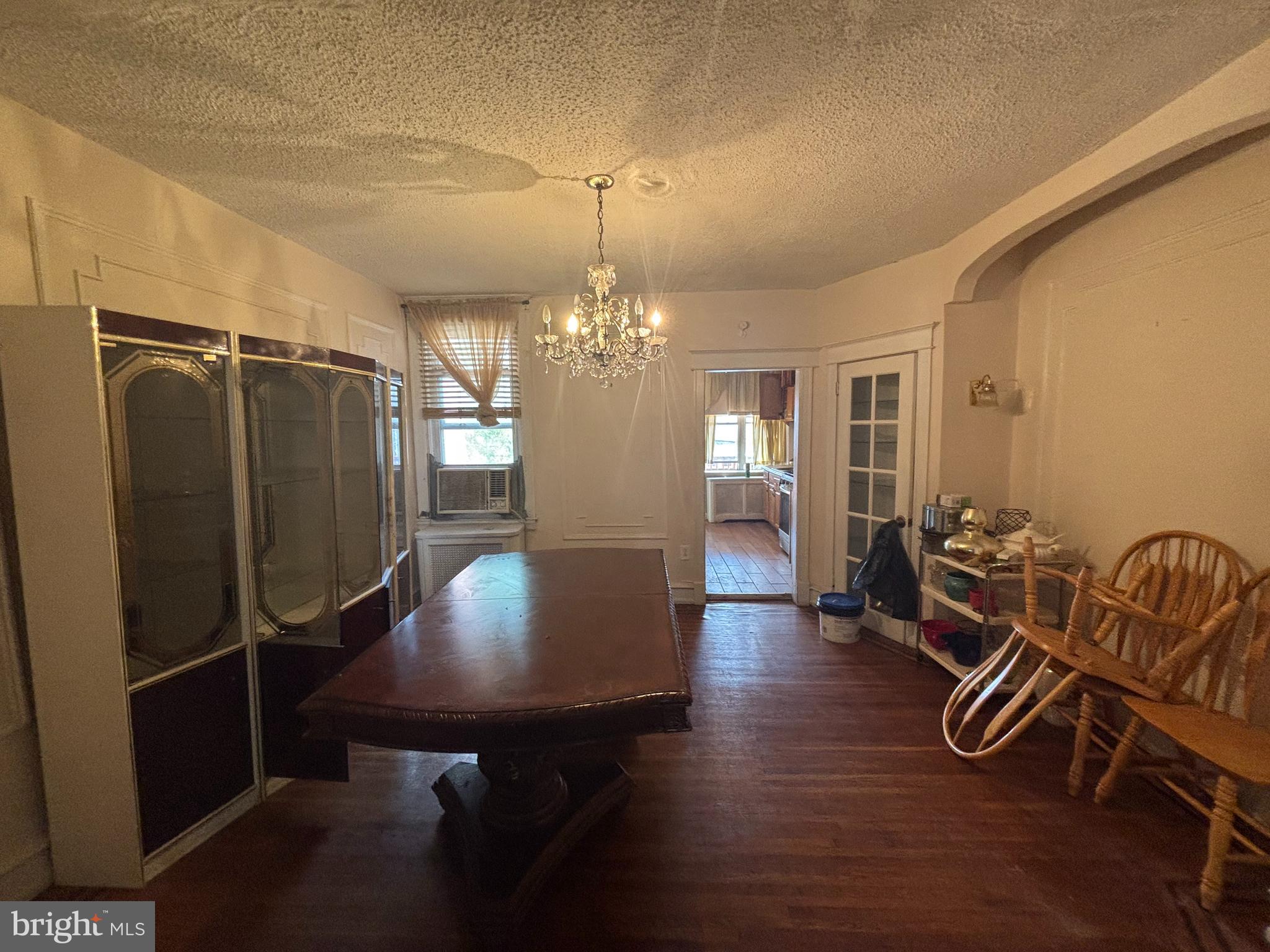 WEST OAK LANE - Residential