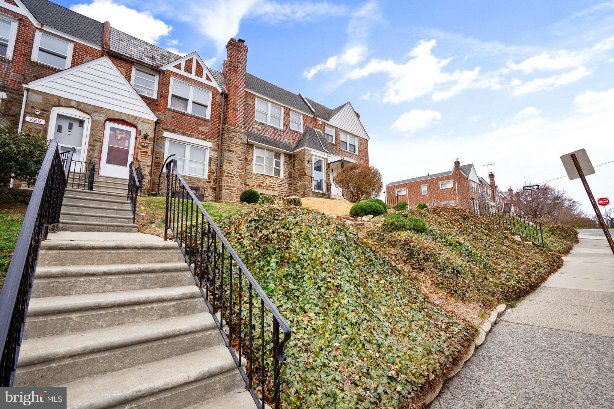 822 WINDERMERE AVENUE