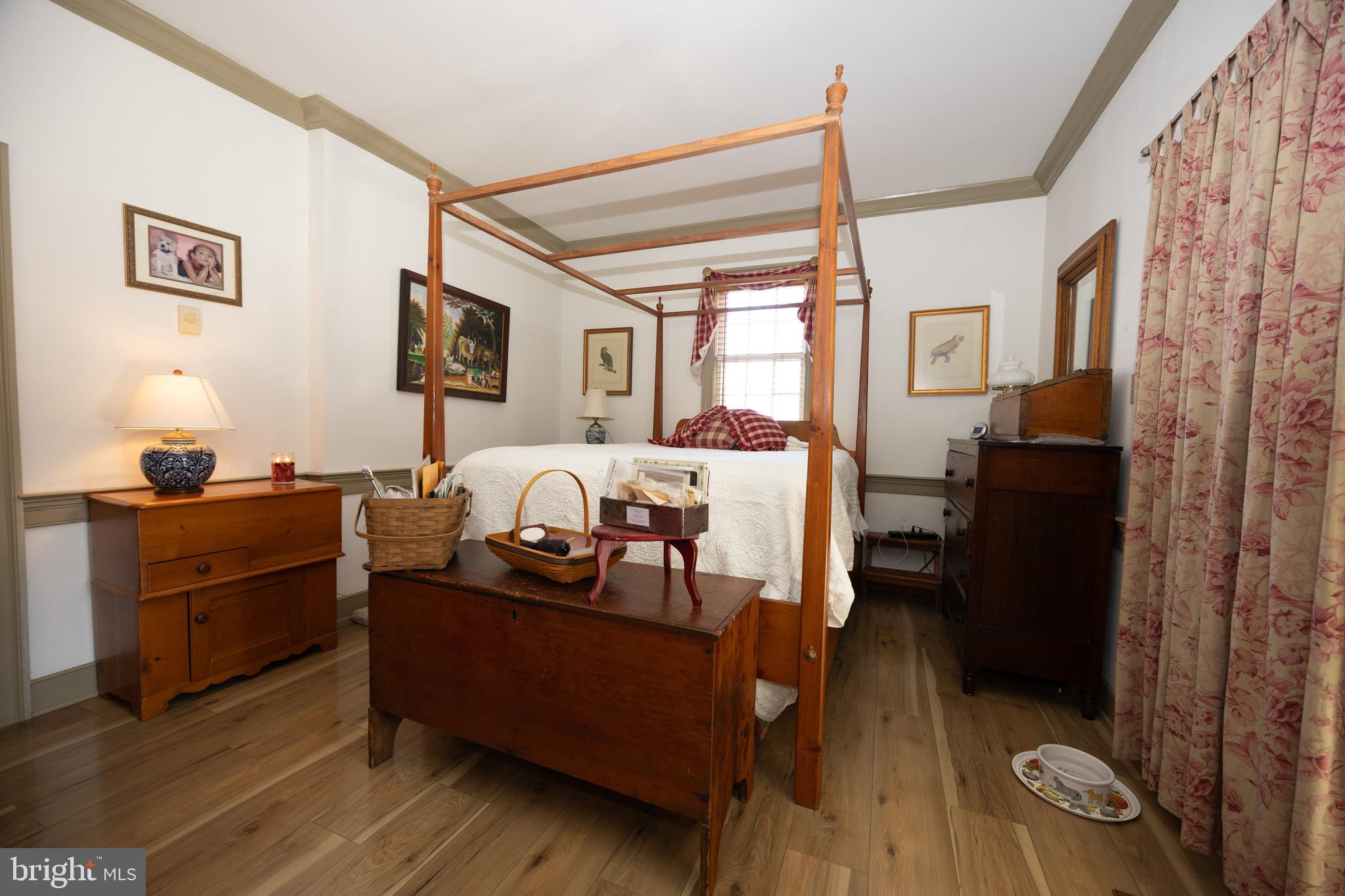 MIDDLETOWN - Residential