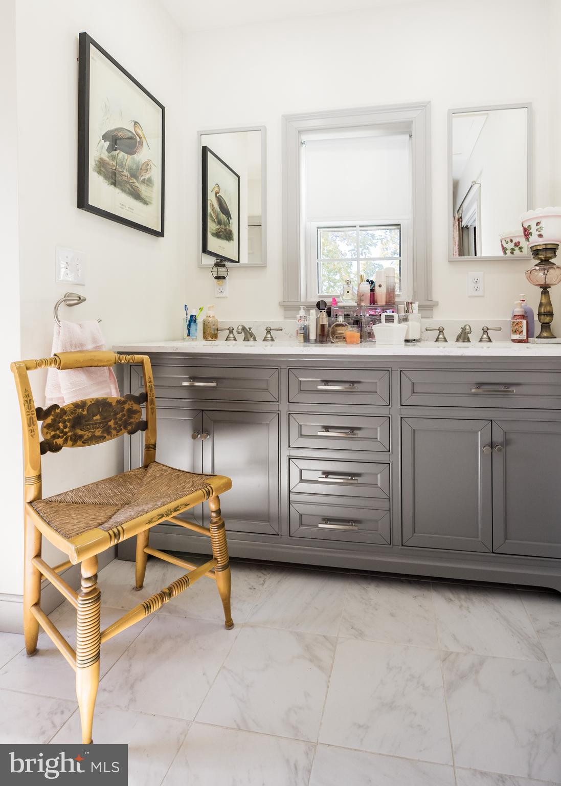 MIDDLETOWN - Residential