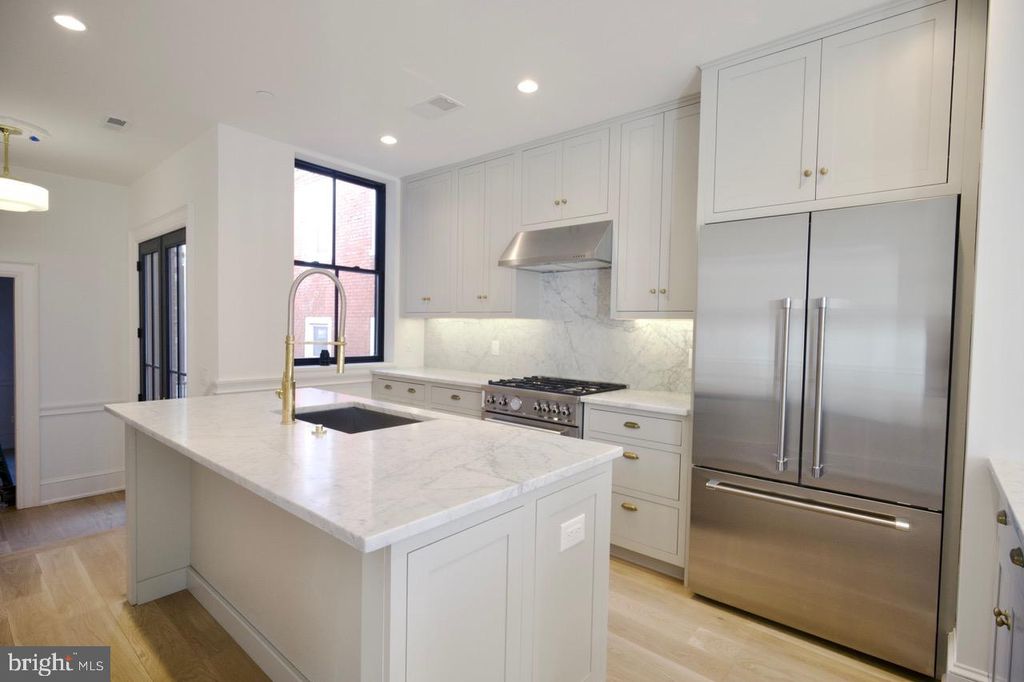 Photo of 1227 N 6th Street, PHILADELPHIA, PA 19122 (MLS # PAPH2579290)