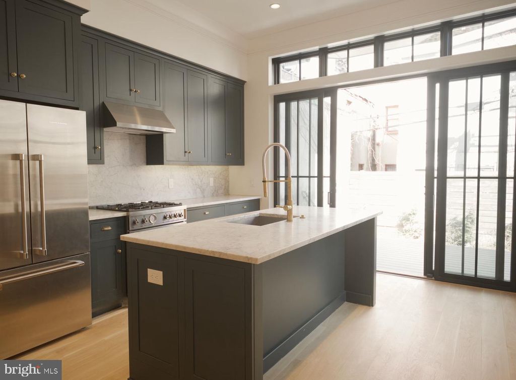 Photo of 1227 N 6th Street, PHILADELPHIA, PA 19122 (MLS # PAPH2579290)