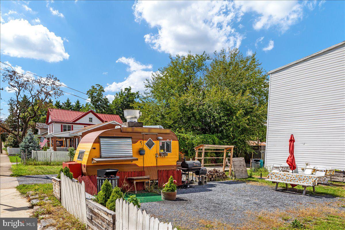 THE VILLAGE AT CEDAR CREEK - Residential