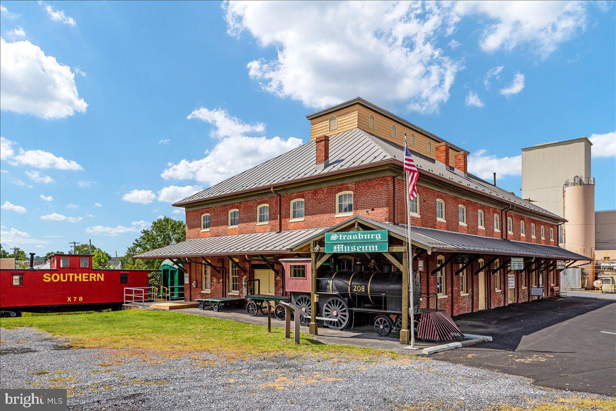 THE VILLAGE AT CEDAR CREEK - Residential