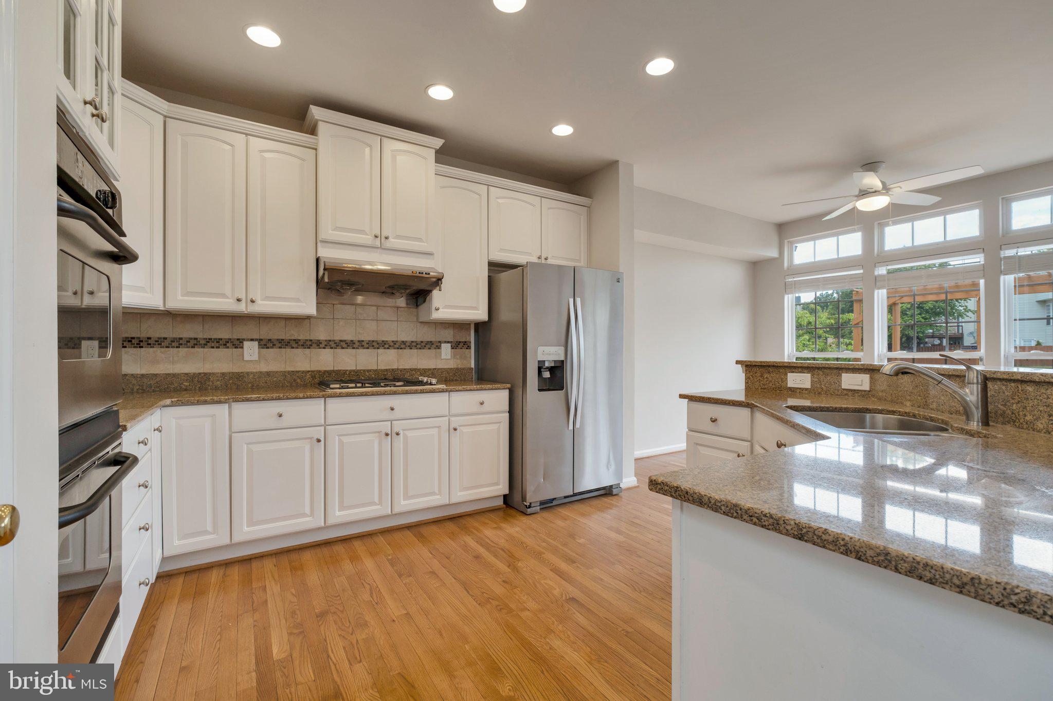 RIVERSIDE STATION - Residential Lease