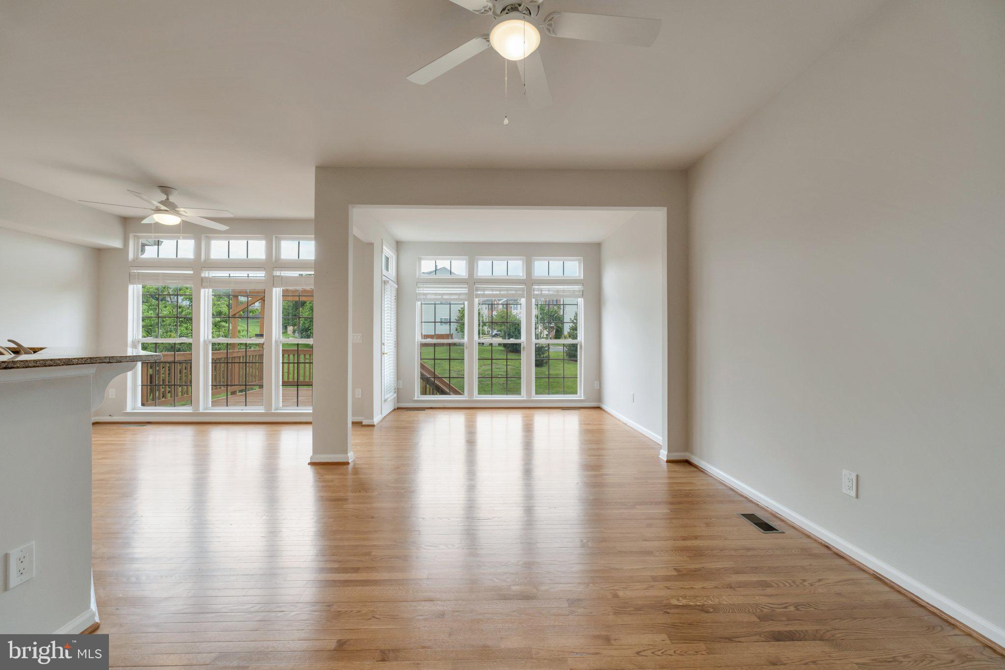 RIVERSIDE STATION - Residential Lease