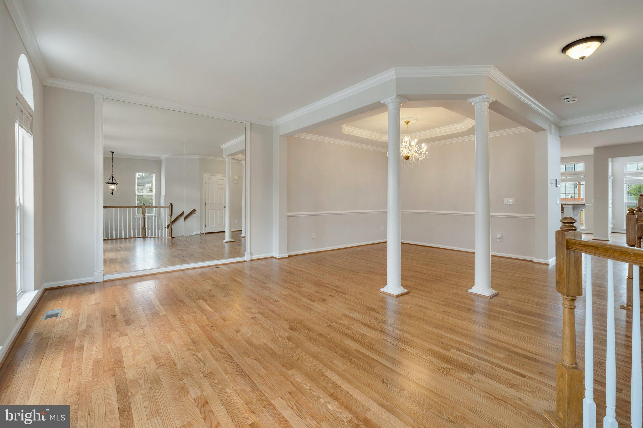 RIVERSIDE STATION - Residential Lease