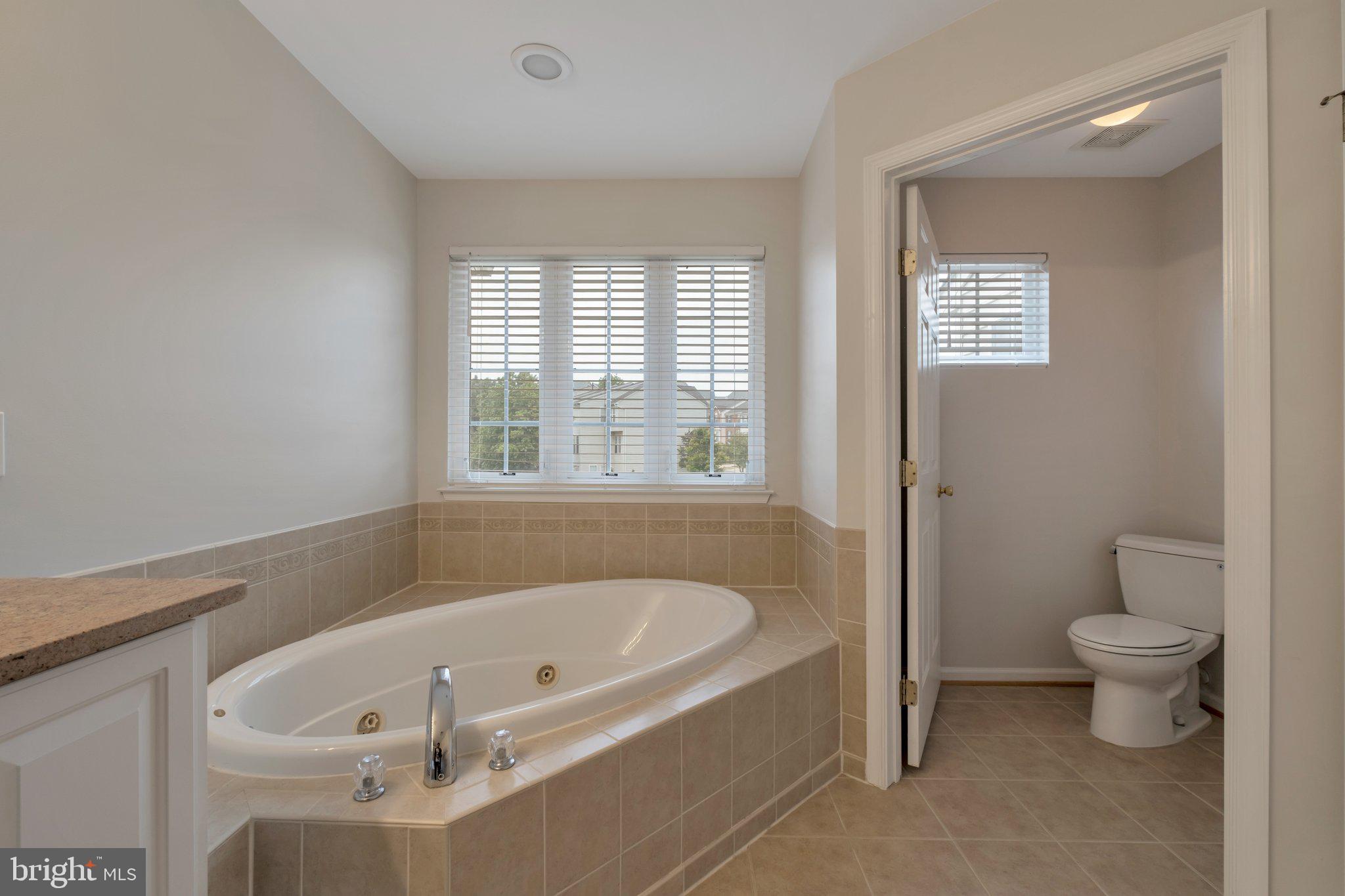 RIVERSIDE STATION - Residential Lease