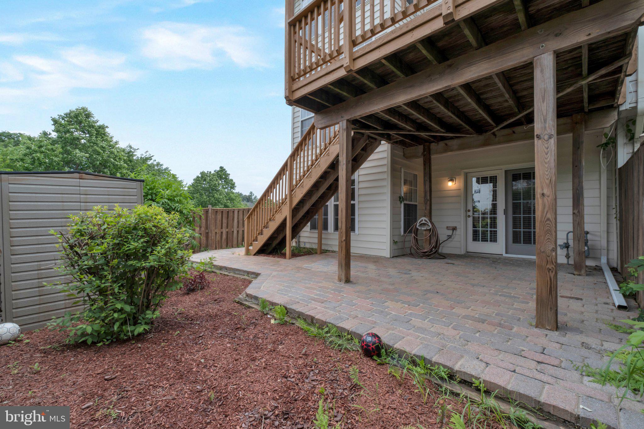 RIVERSIDE STATION - Residential Lease