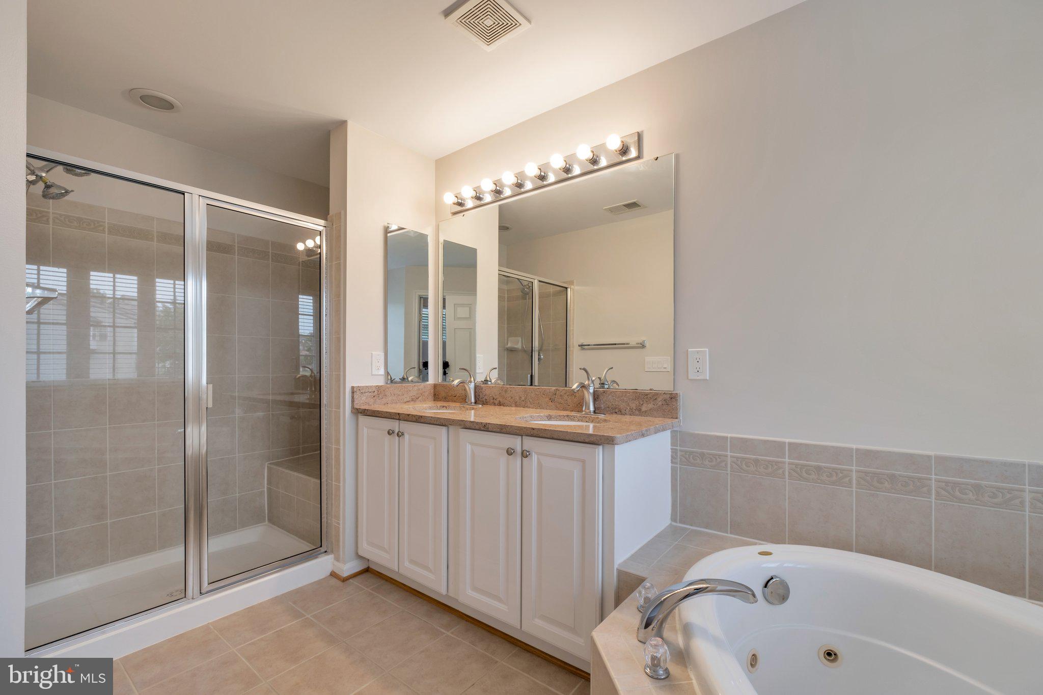 RIVERSIDE STATION - Residential Lease