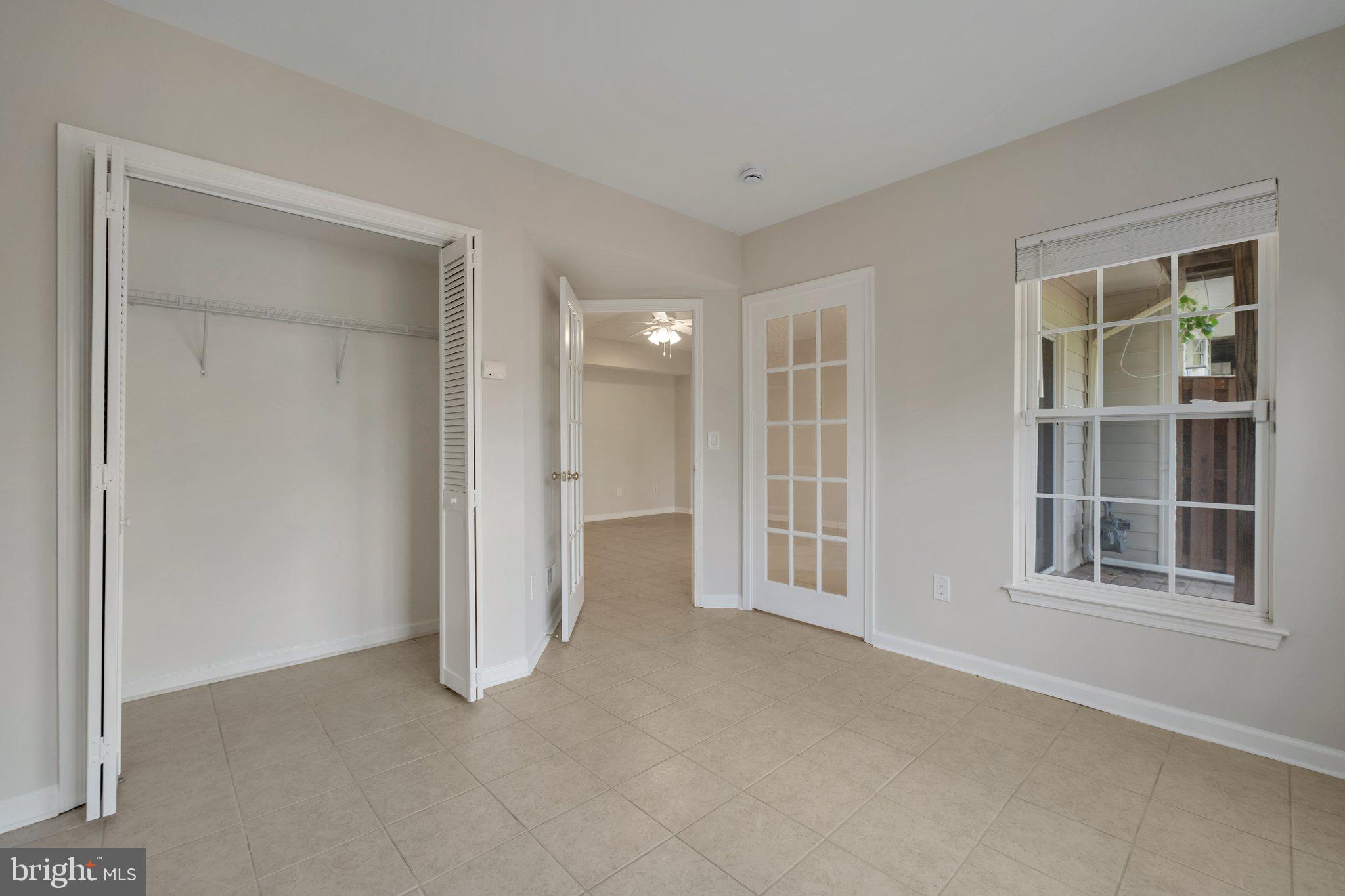 RIVERSIDE STATION - Residential Lease