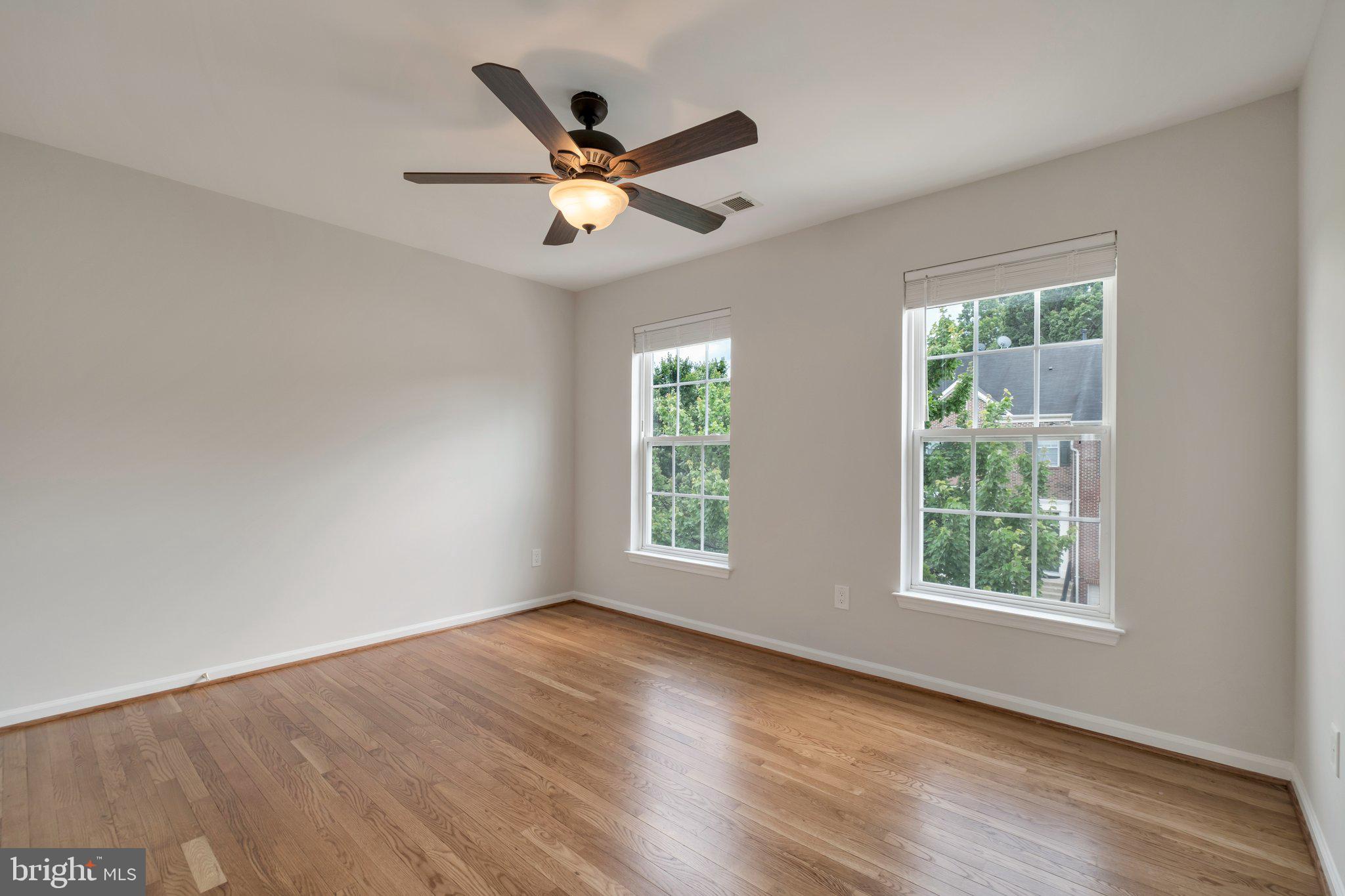 RIVERSIDE STATION - Residential Lease