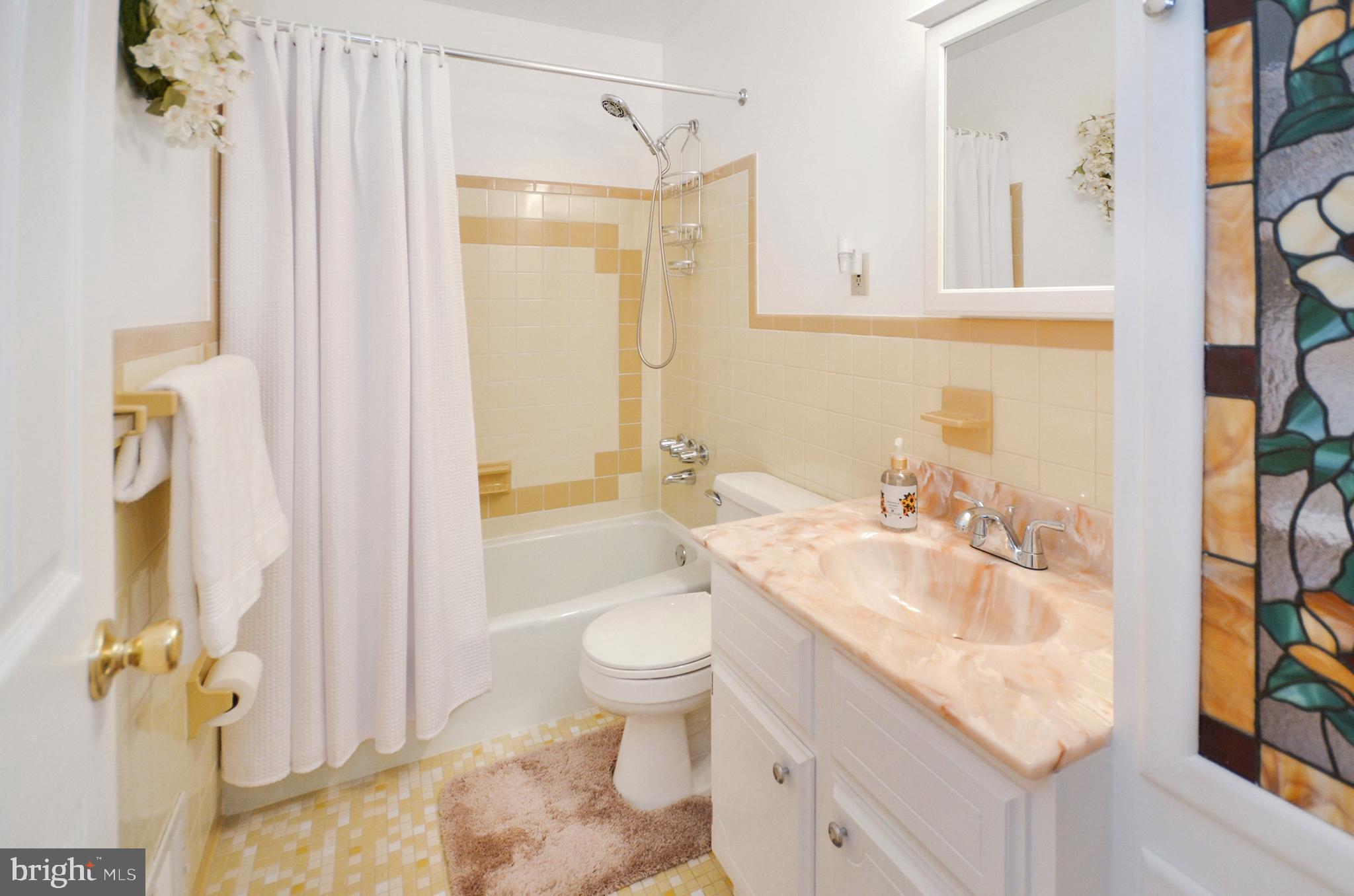 WOODRIDGE MANOR - Residential