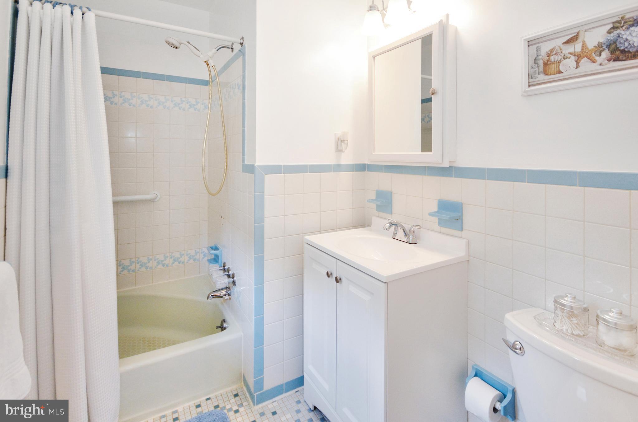 WOODRIDGE MANOR - Residential