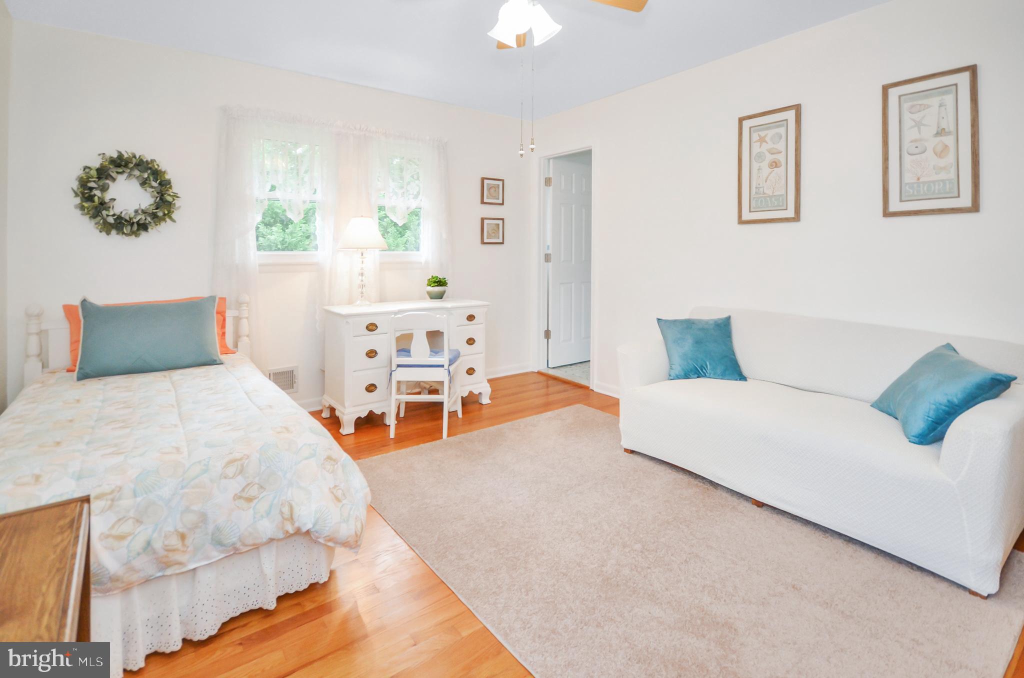 WOODRIDGE MANOR - Residential