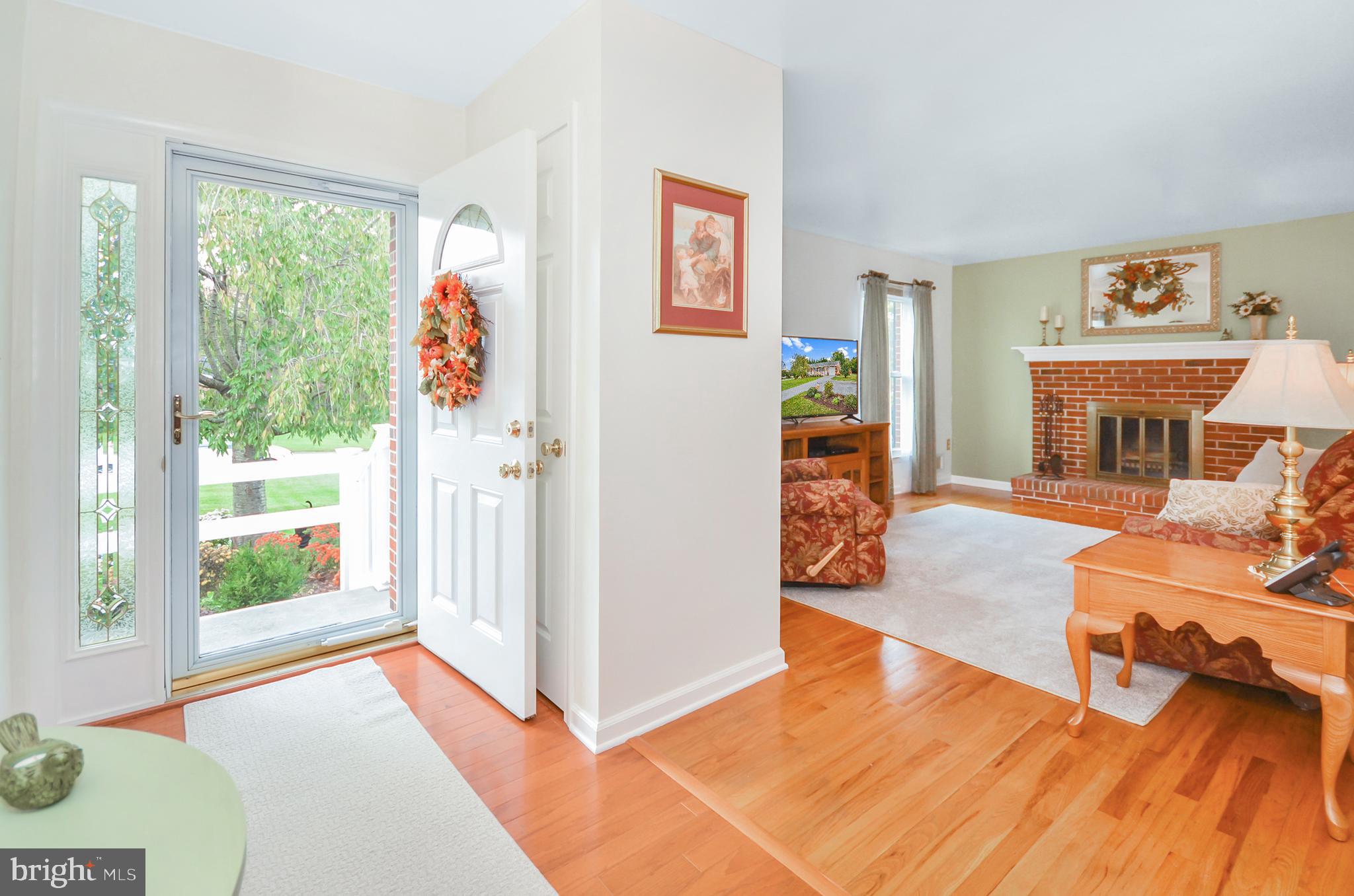 WOODRIDGE MANOR - Residential