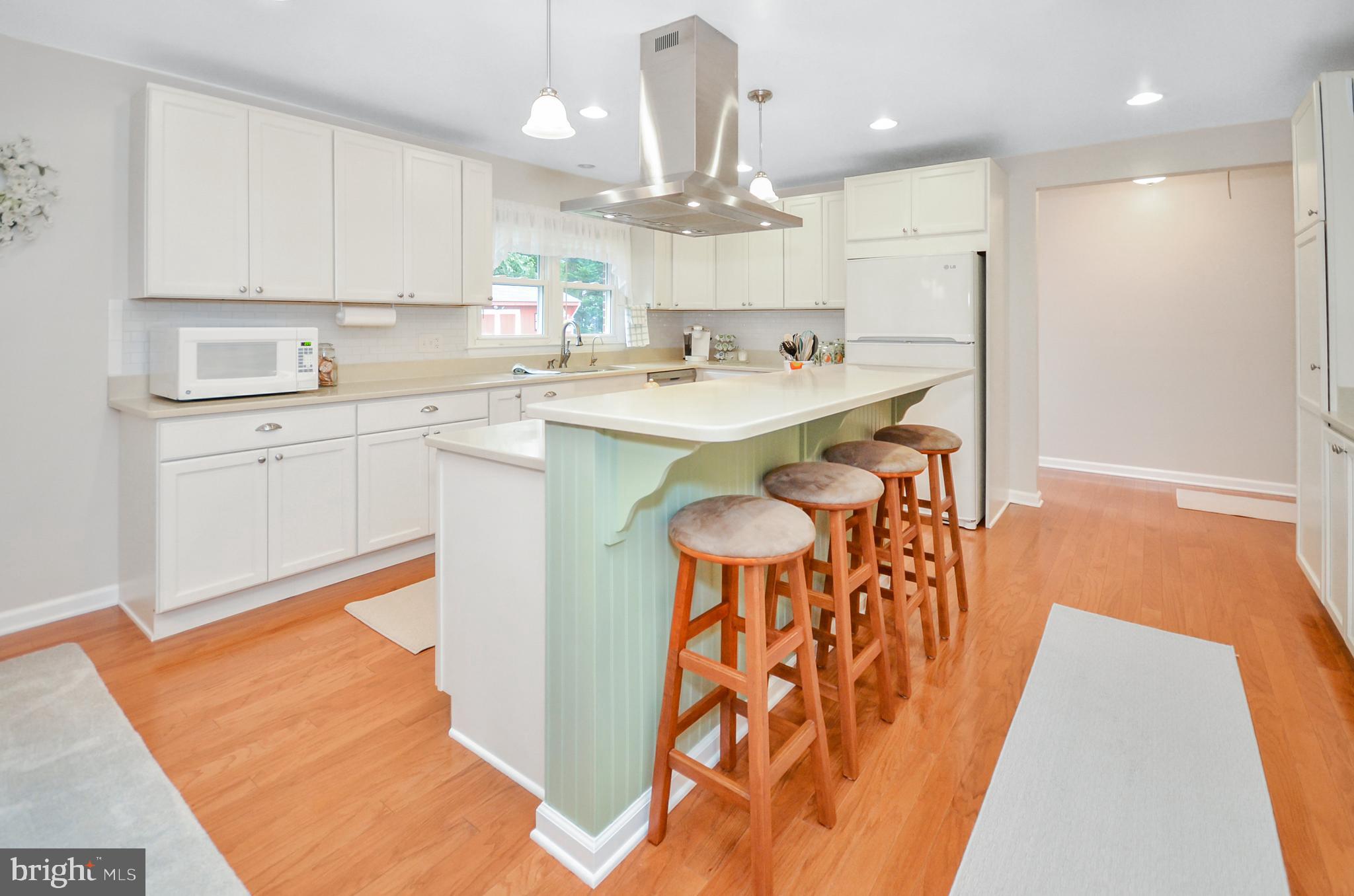 WOODRIDGE MANOR - Residential