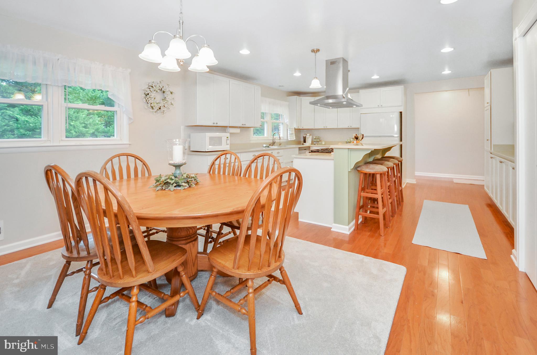 WOODRIDGE MANOR - Residential