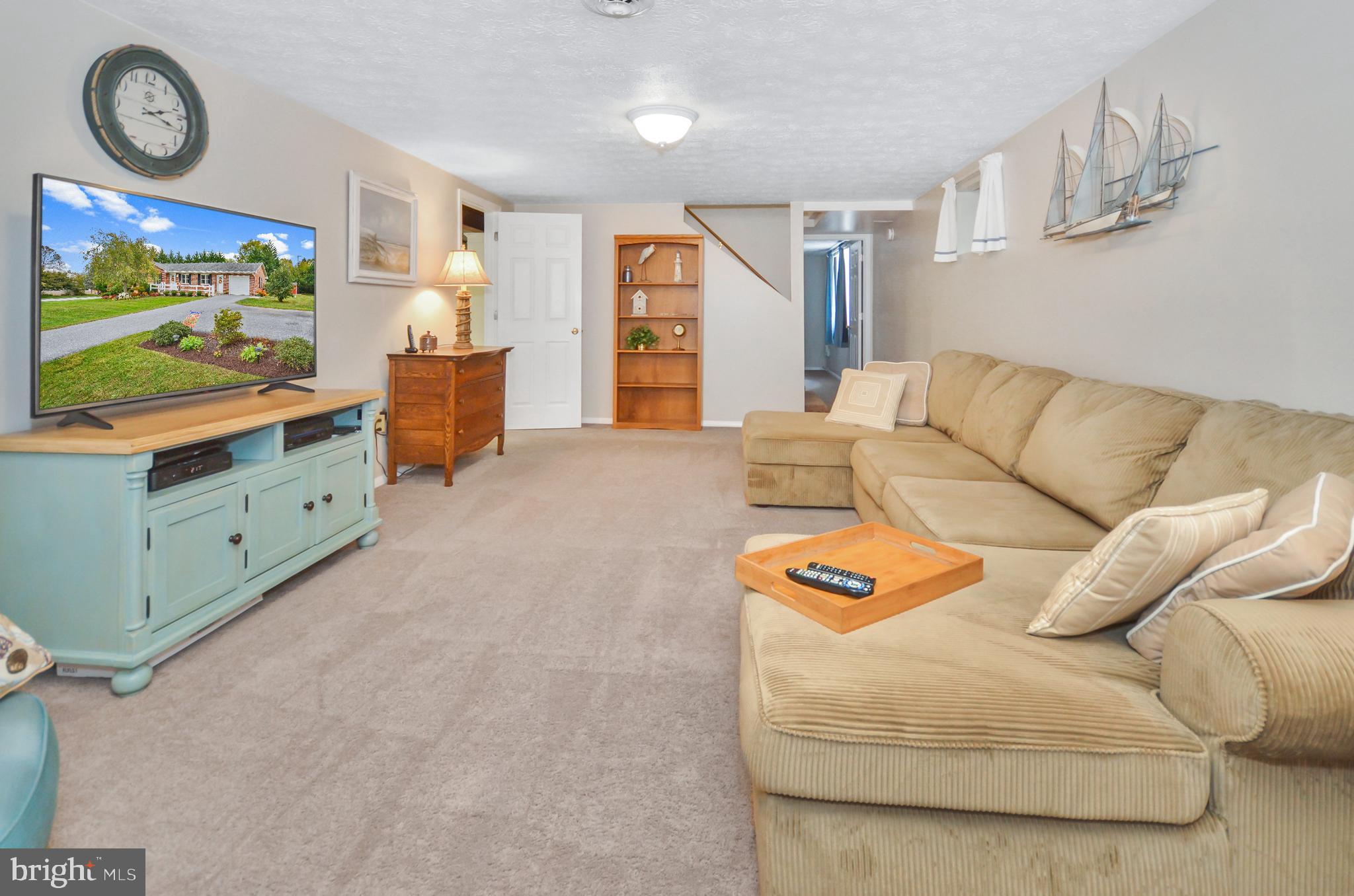 WOODRIDGE MANOR - Residential