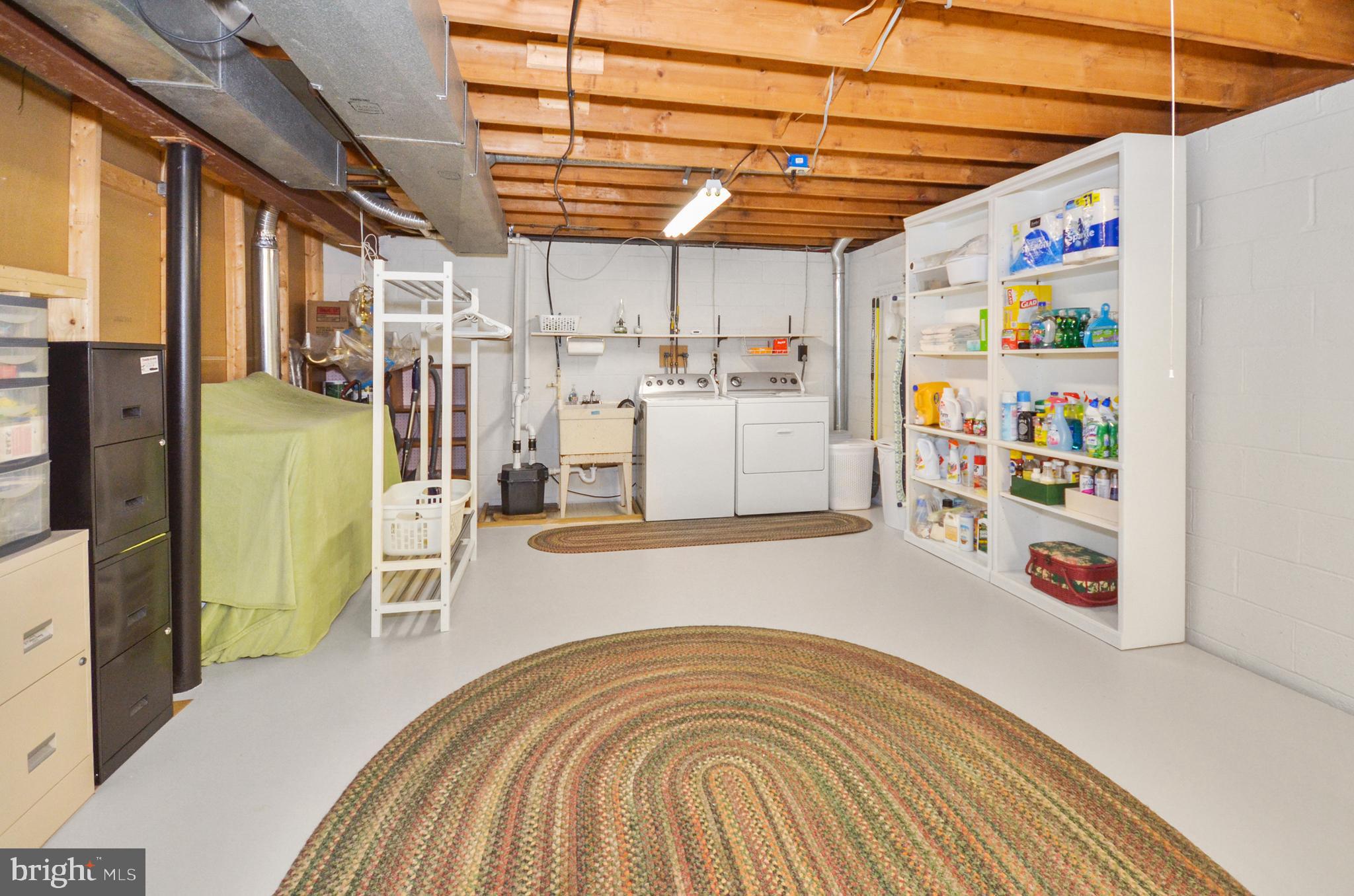 WOODRIDGE MANOR - Residential