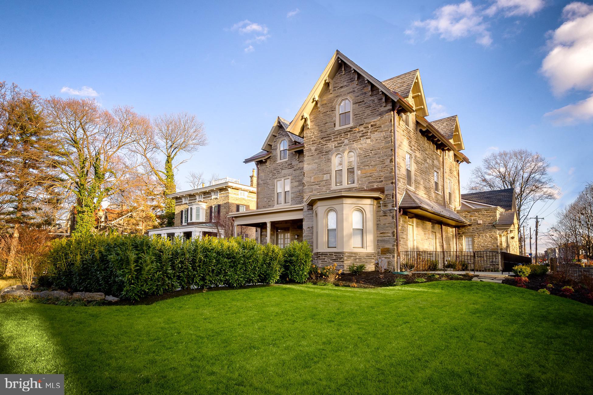 CHESTNUT HILL - Residential