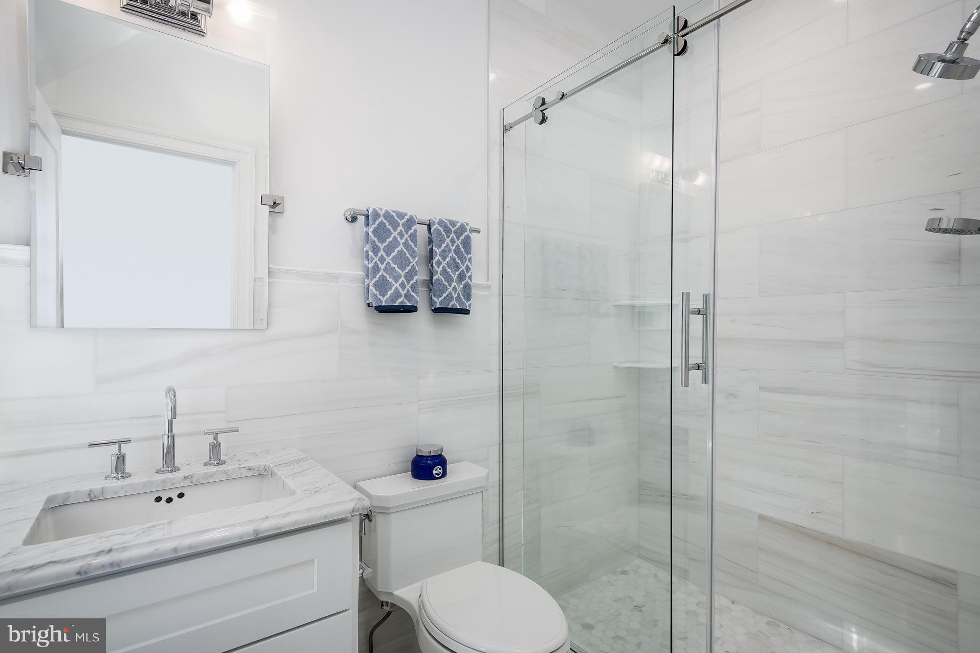 CHESTNUT HILL - Residential