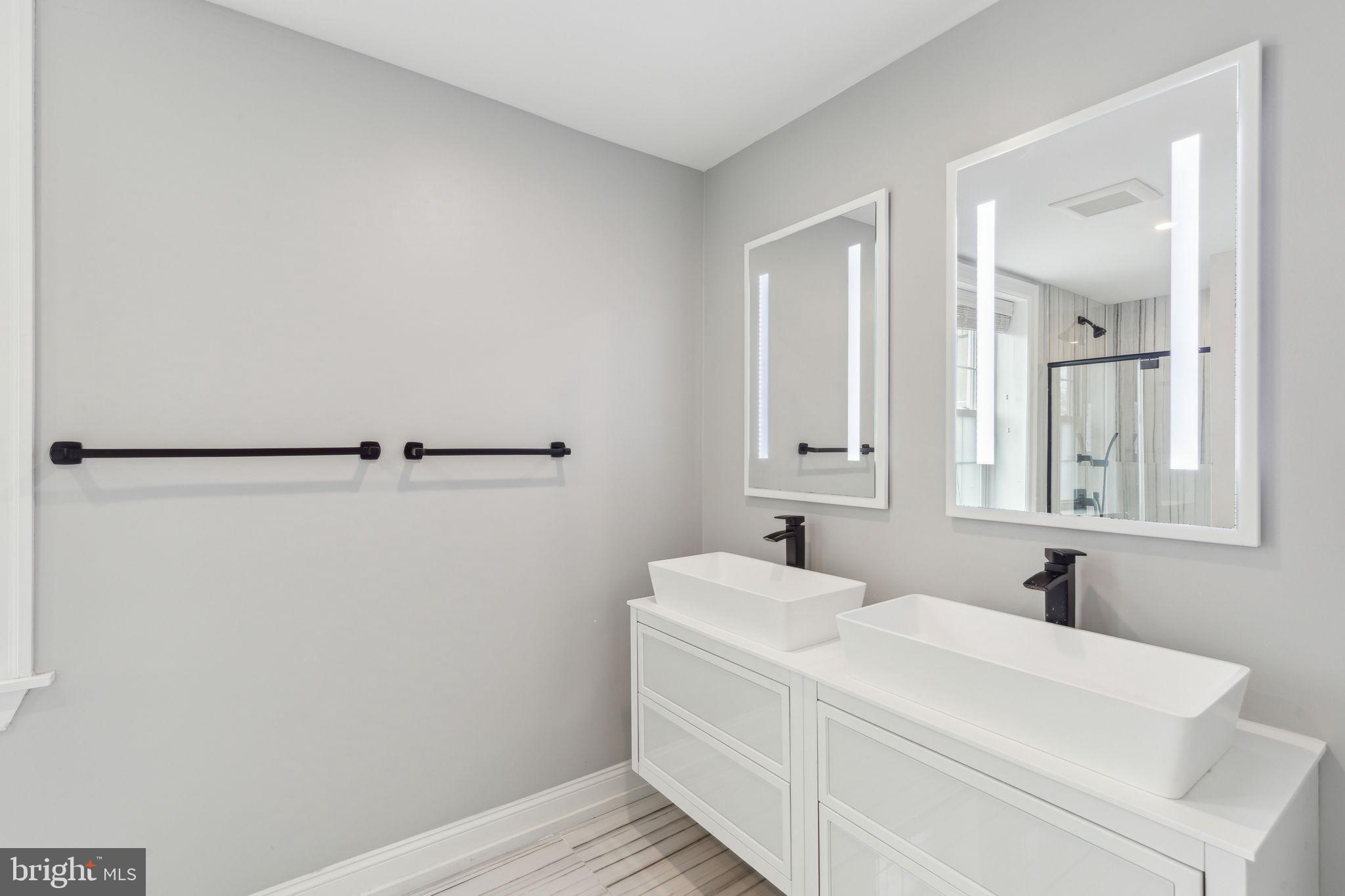 WASHINGTON SQ WEST - Residential