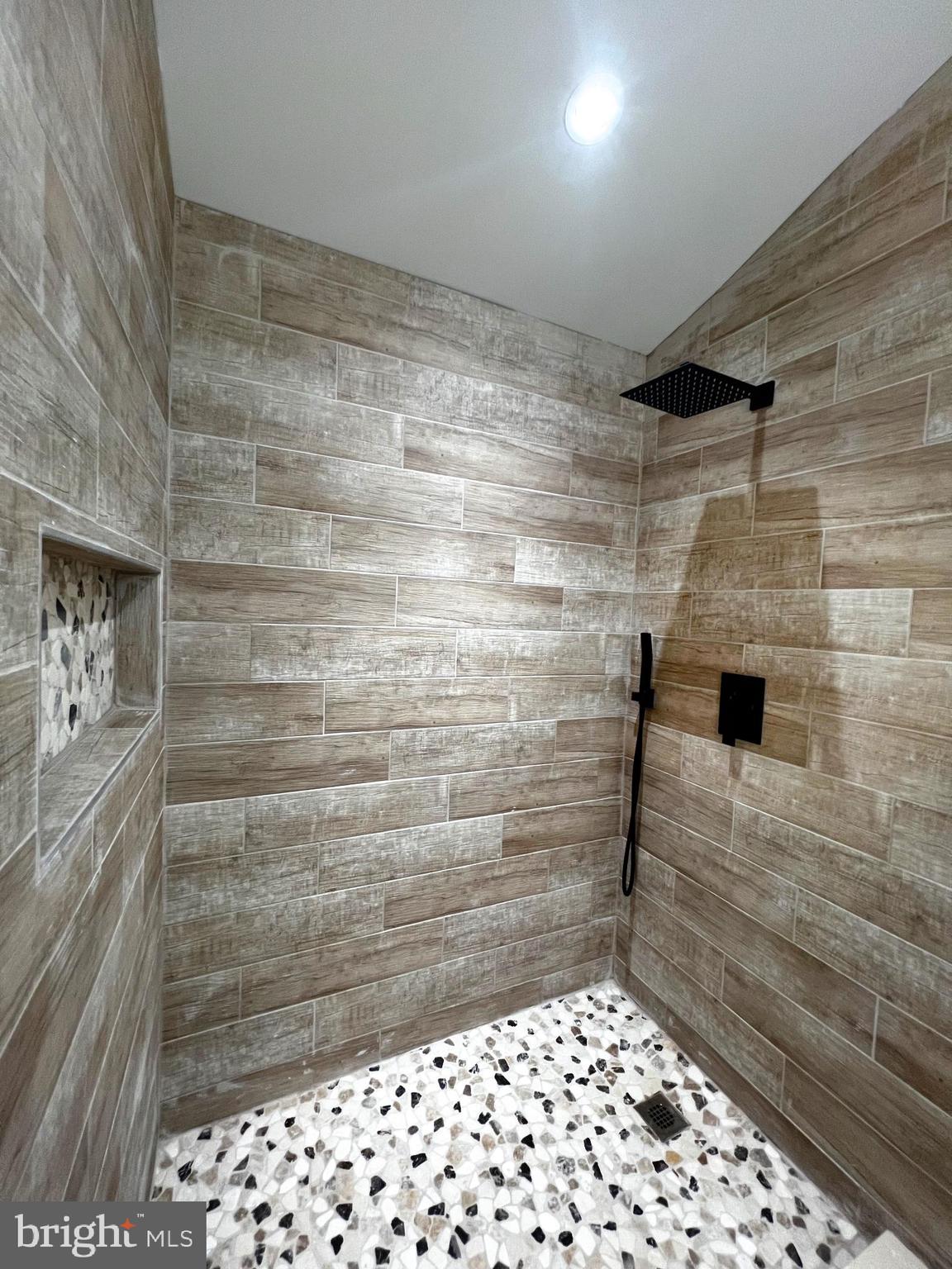 KEYES FERRY ACRES - Residential