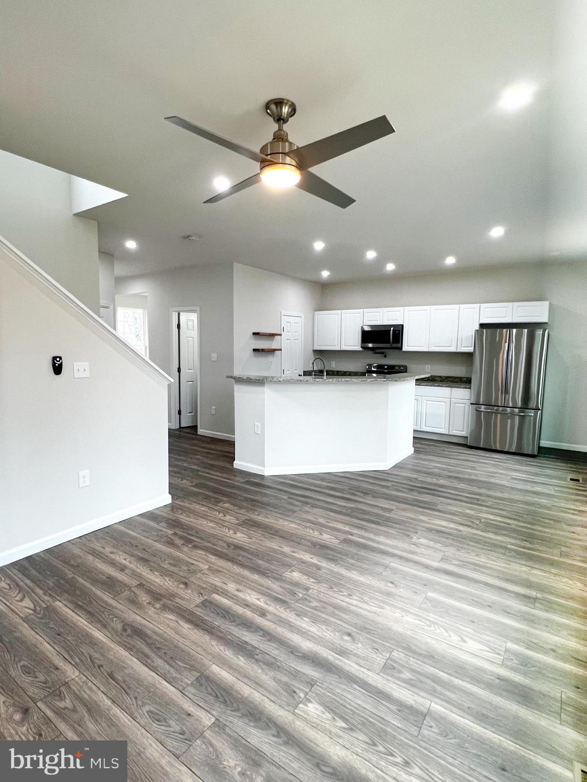 KEYES FERRY ACRES - Residential