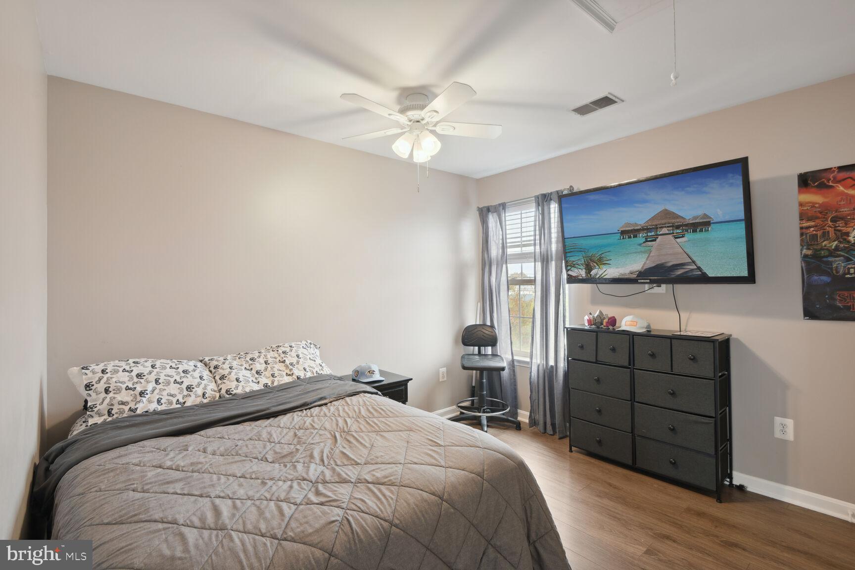 NORTH BROOK - Residential