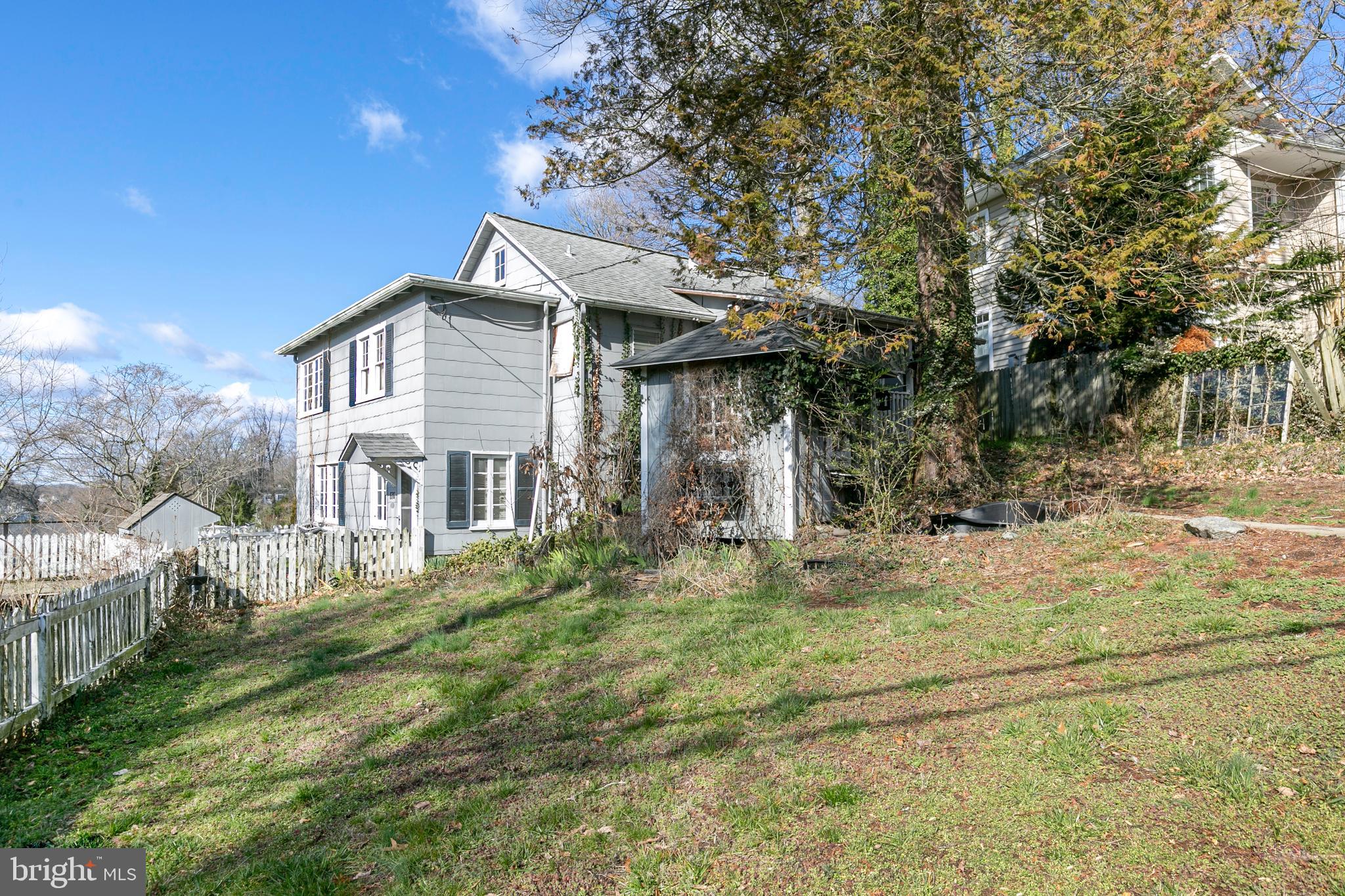 PINES ON THE SEVERN - Land