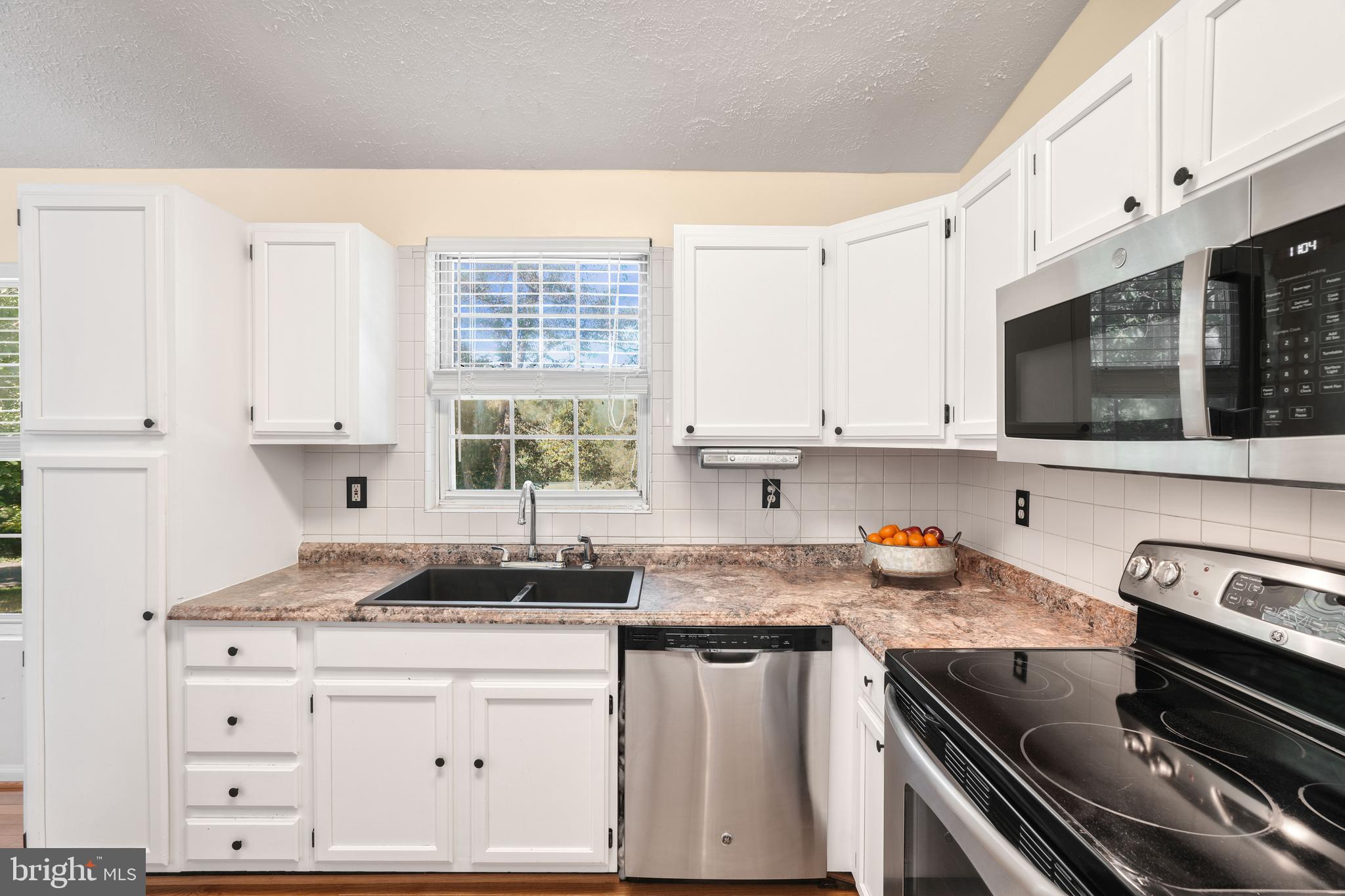 WHITE SANDS - Residential