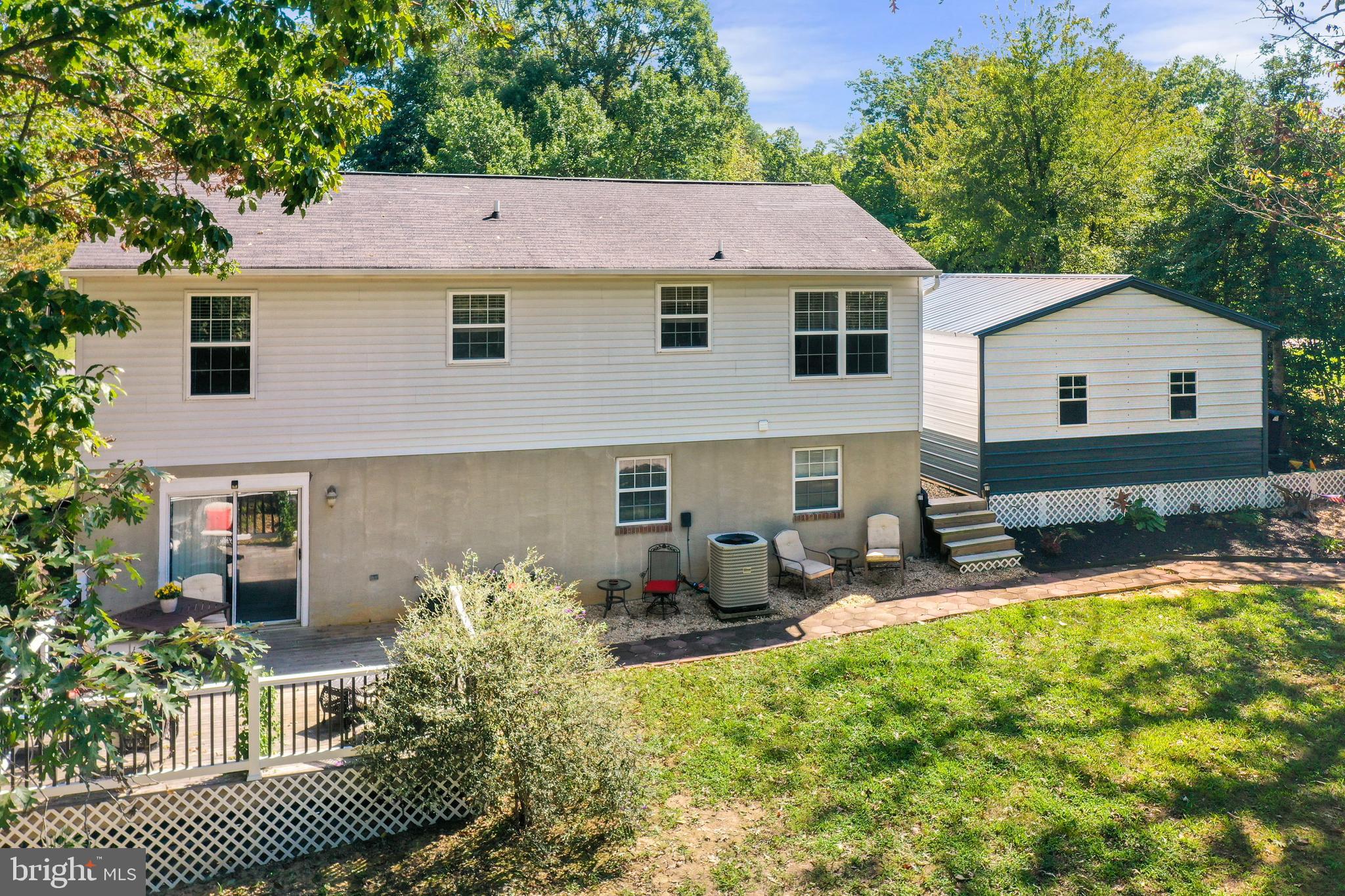 WHITE SANDS - Residential