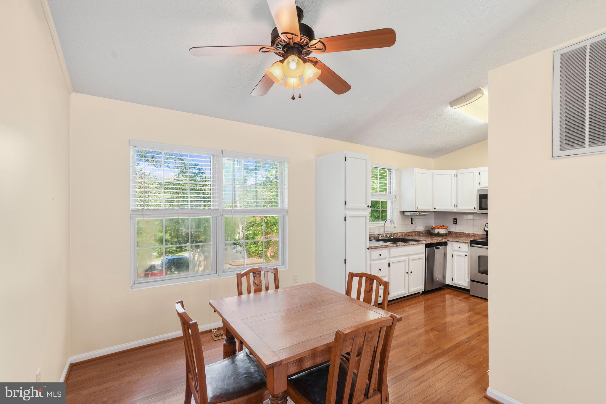 WHITE SANDS - Residential