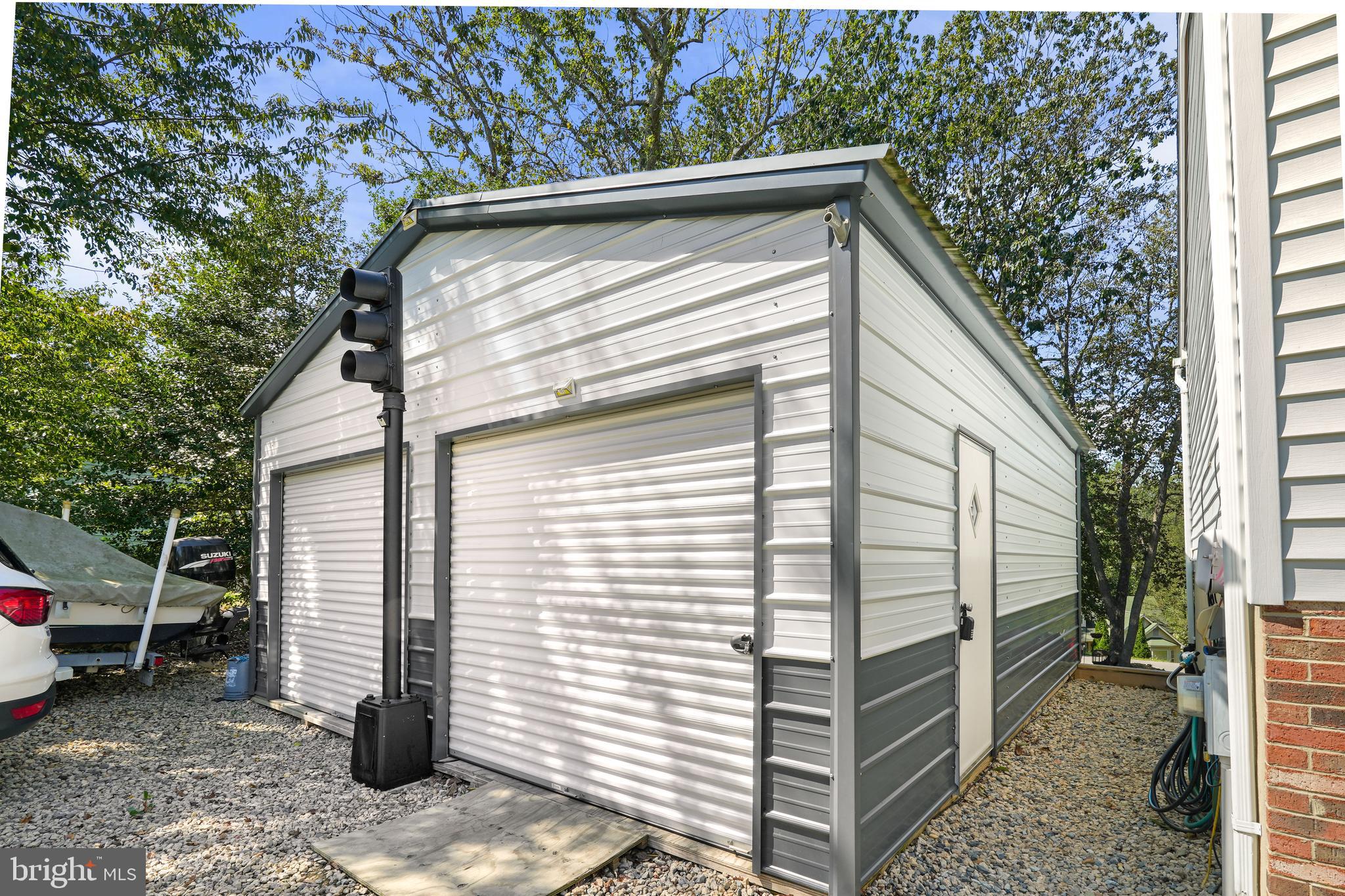 WHITE SANDS - Residential