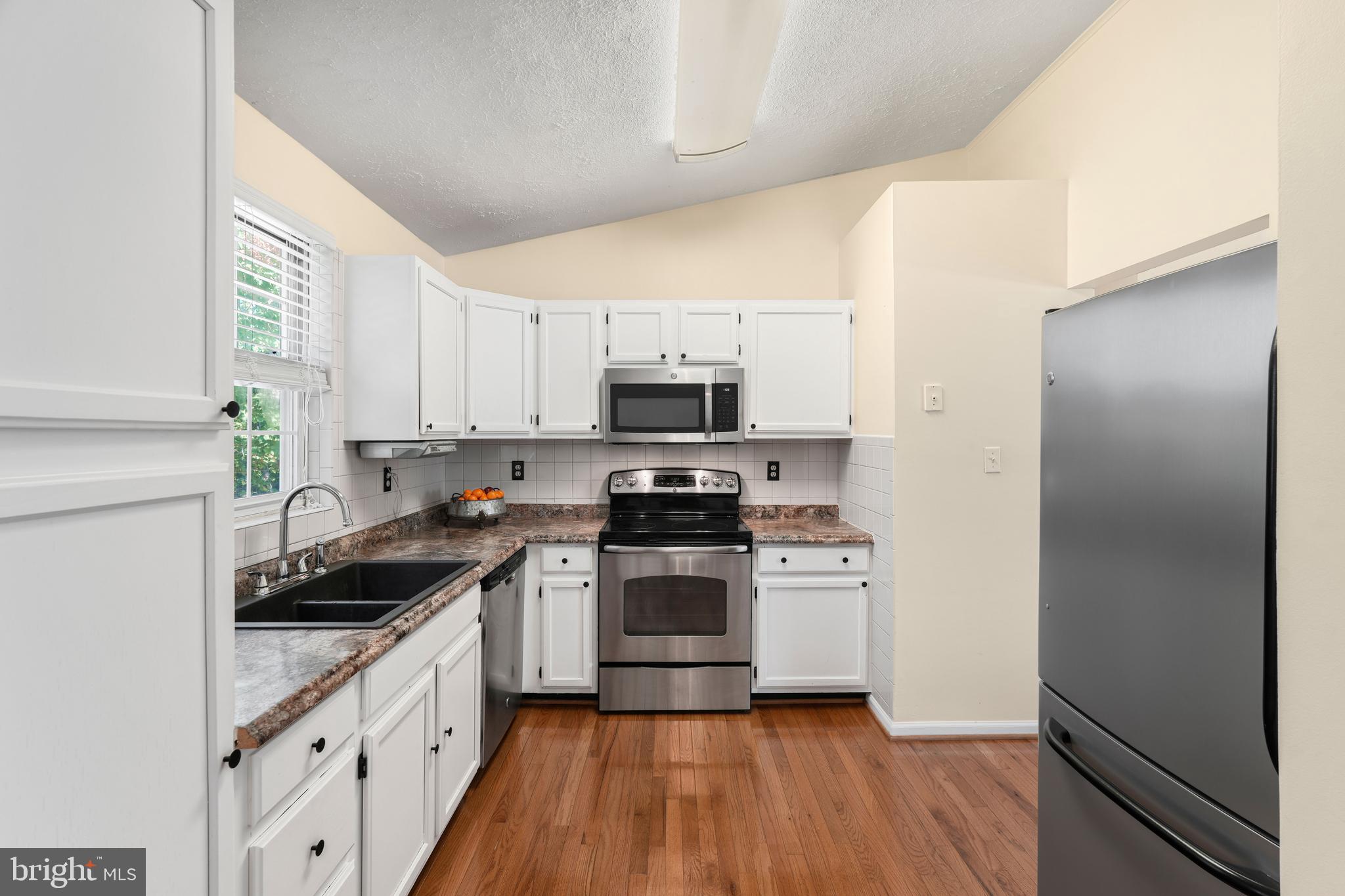 WHITE SANDS - Residential