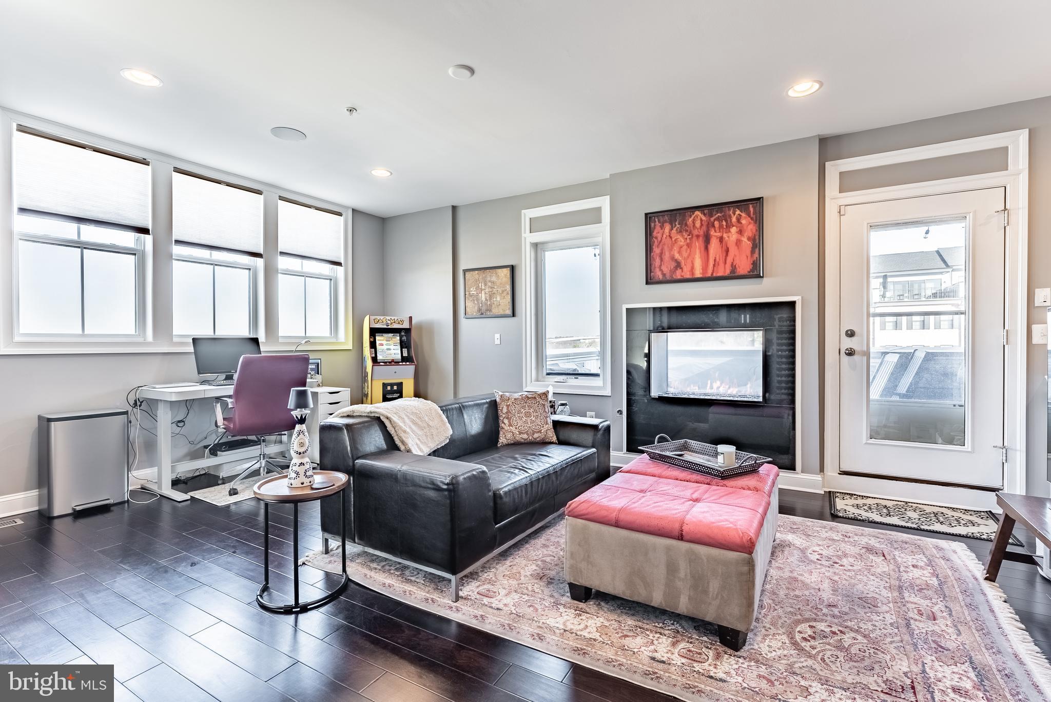 POTOMAC OVERLOOK CONDO - Residential