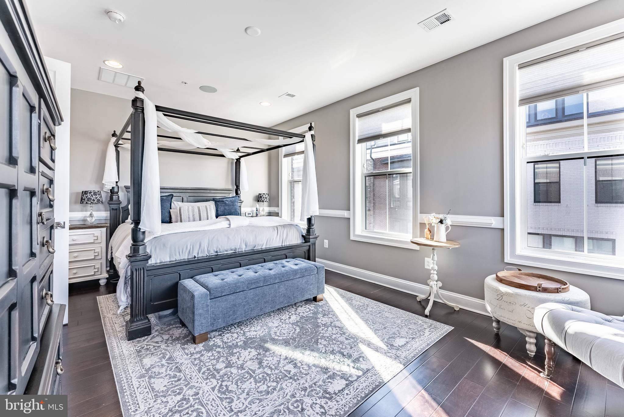 POTOMAC OVERLOOK CONDO - Residential