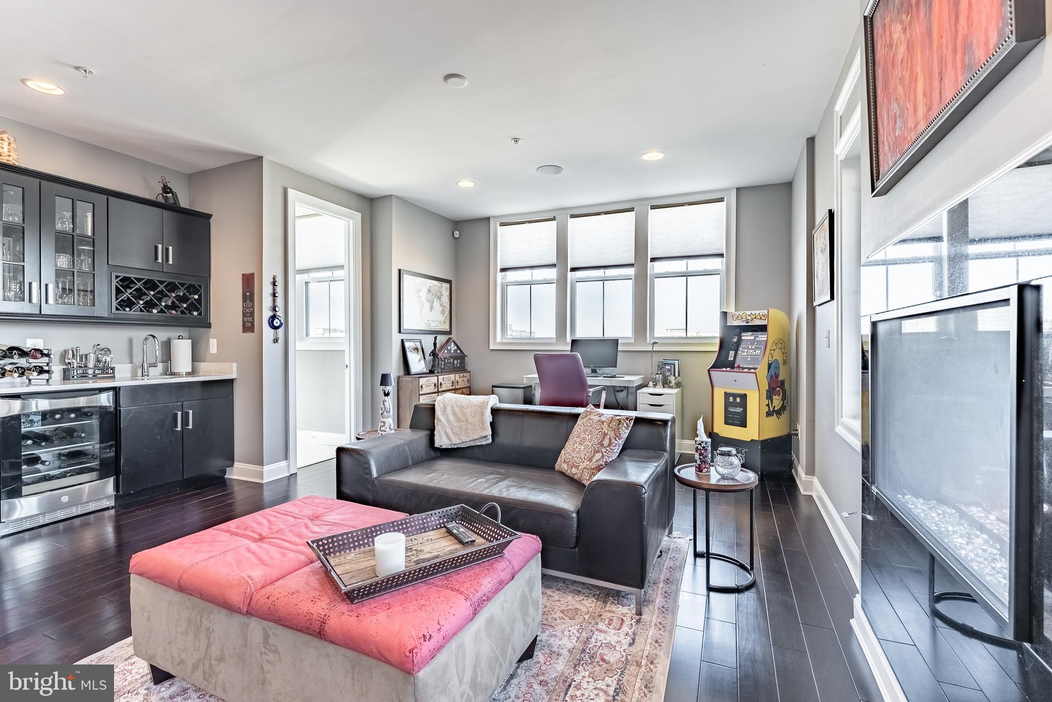 POTOMAC OVERLOOK CONDO - Residential